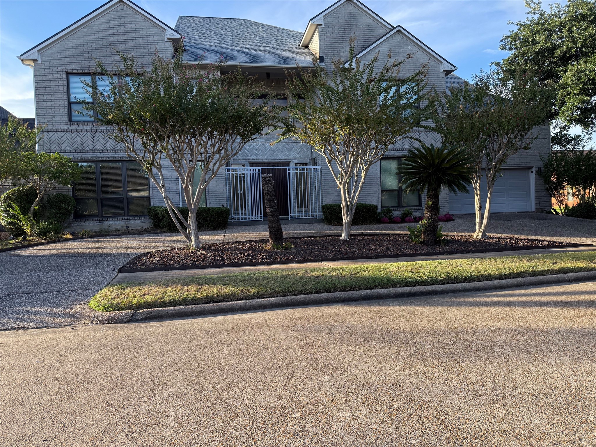 8102 Lake Edge Court