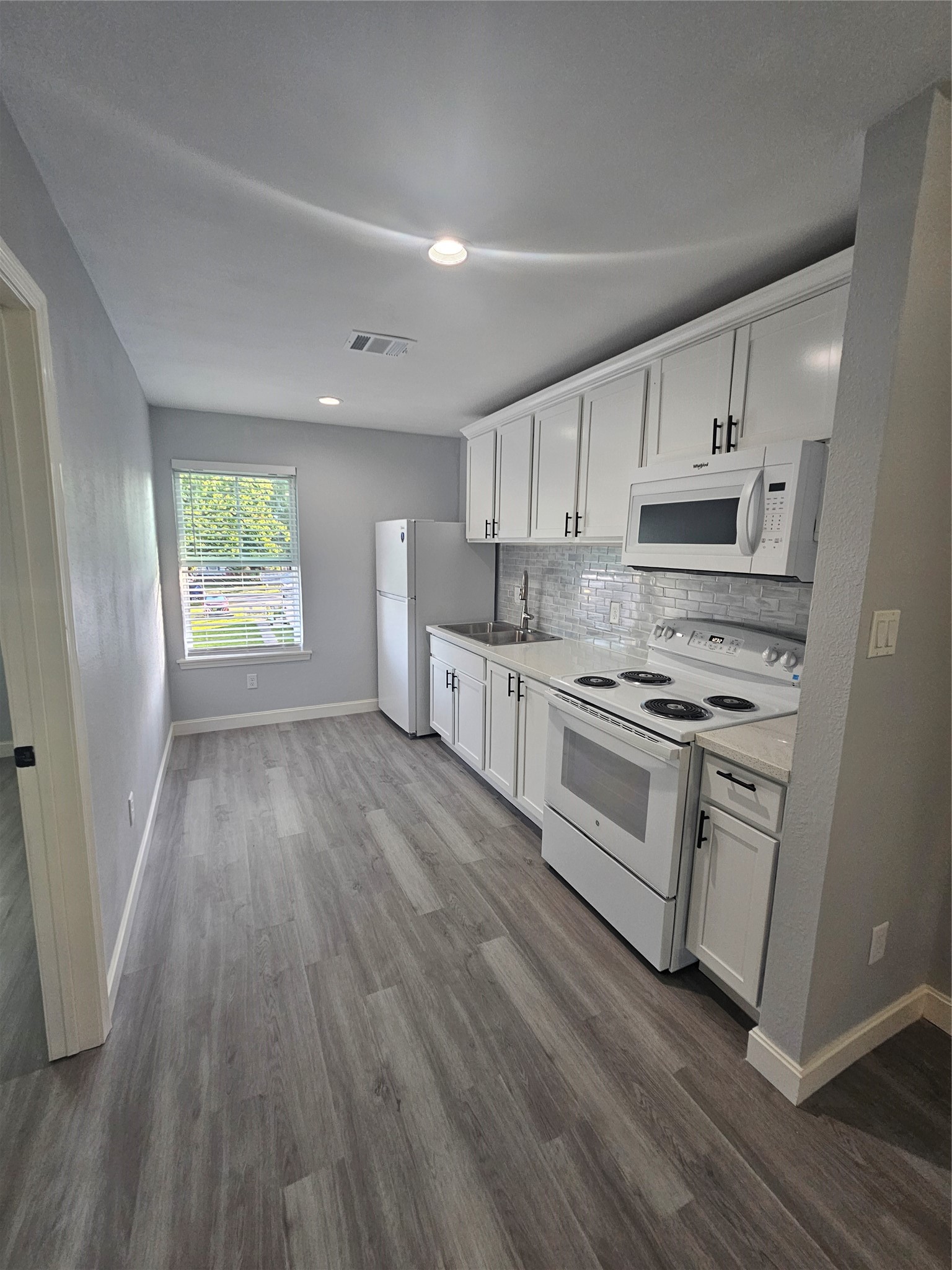 4724 4th Units B,c,d,e Street Property Photo 1