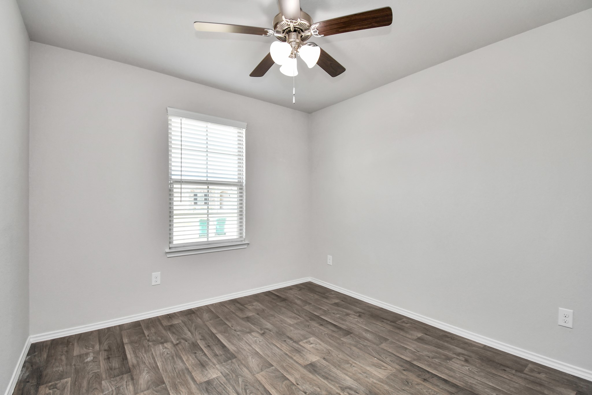 14059 W Crystal Cave Lane Property Photo 9