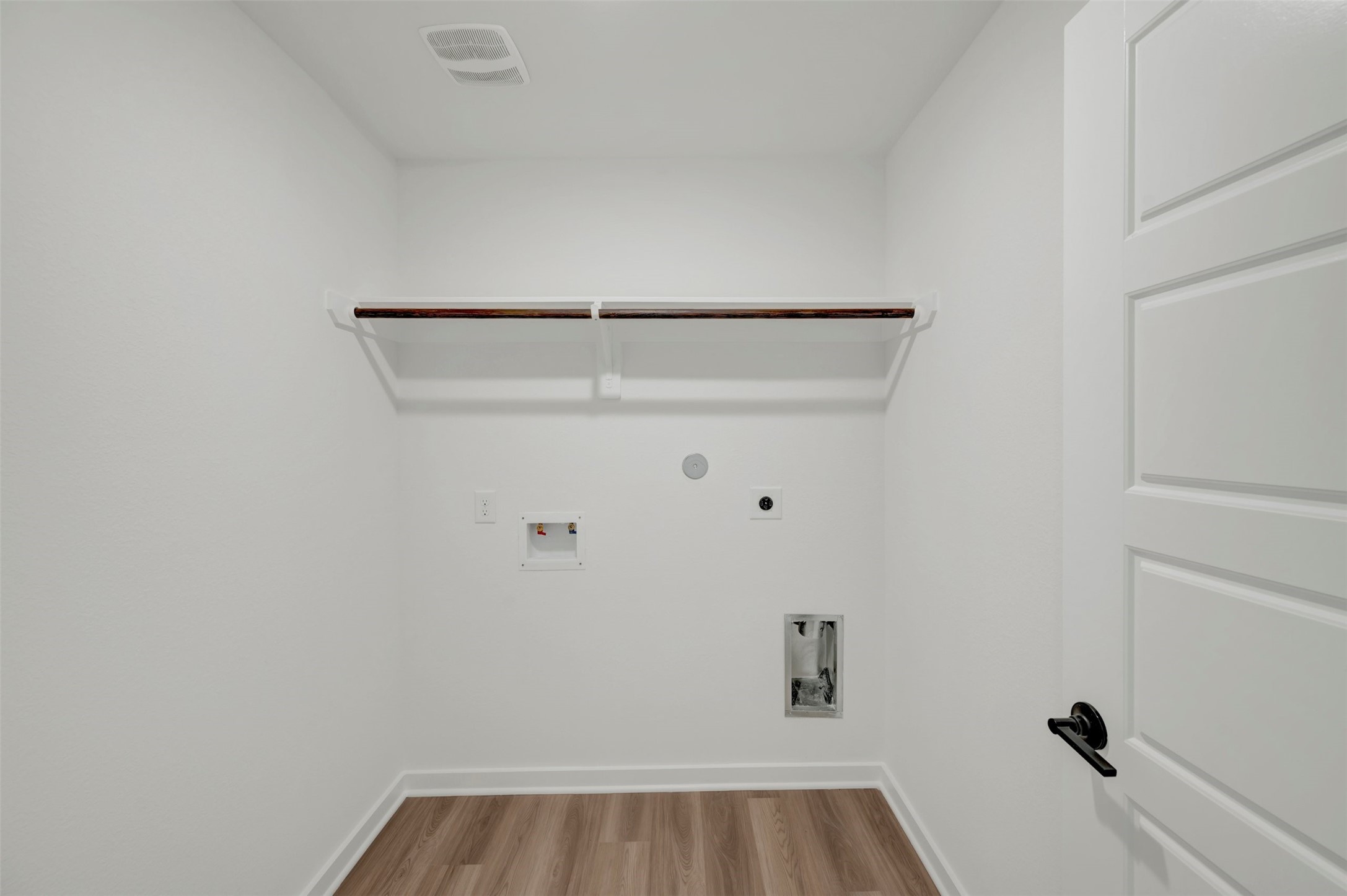 32215 Morning Luster Court Property Photo 9