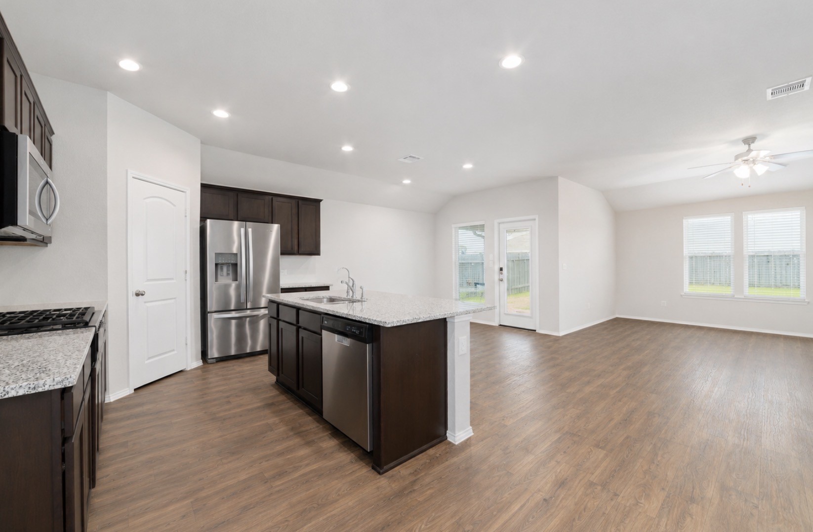 4707 Lombardy Fire Trail Property Photo 3