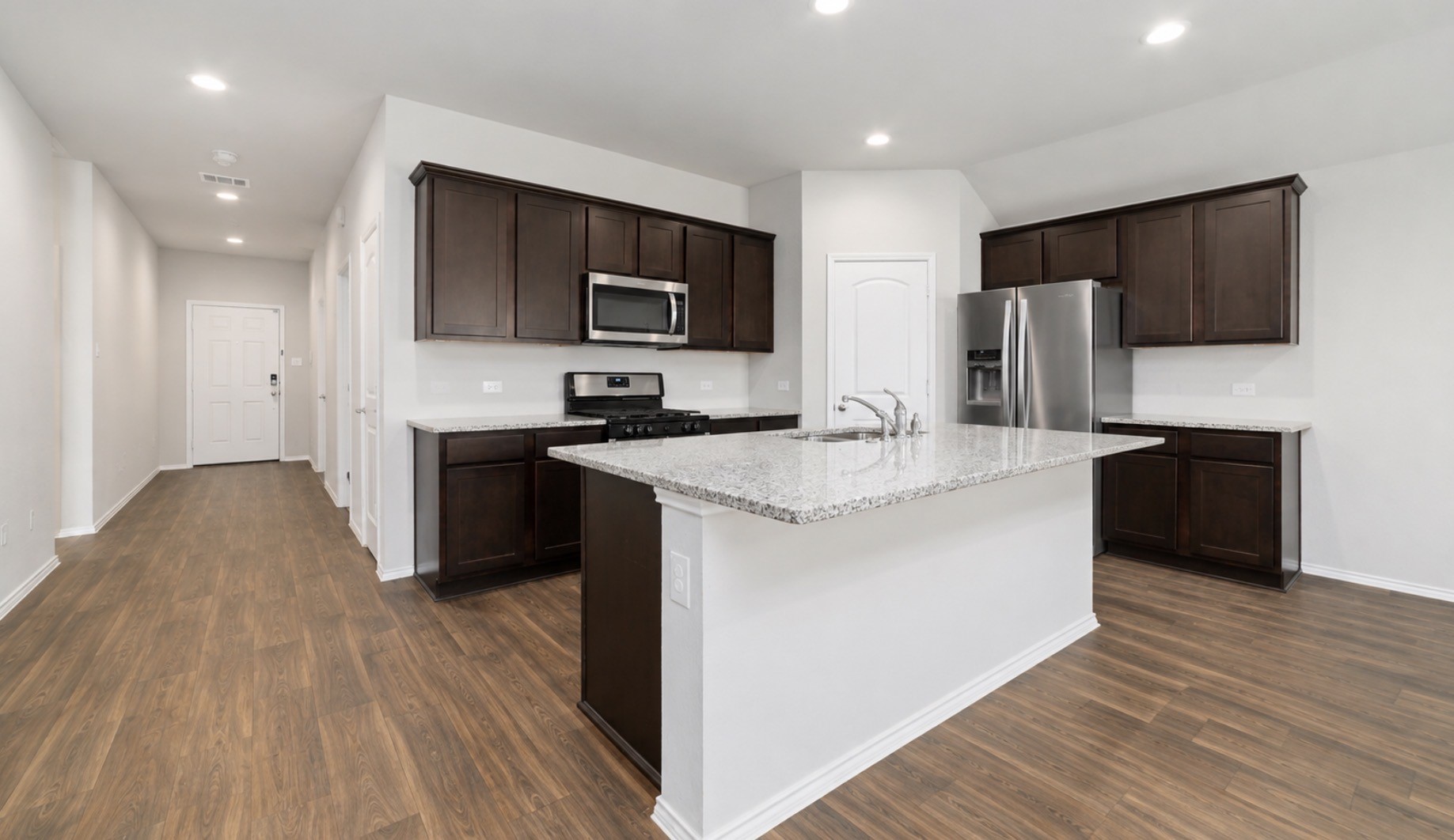 4707 Lombardy Fire Trail Property Photo 4