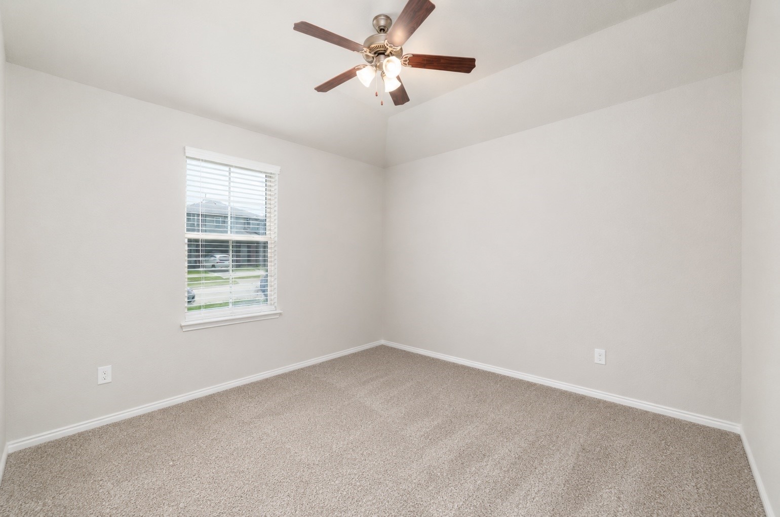4707 Lombardy Fire Trail Property Photo 6