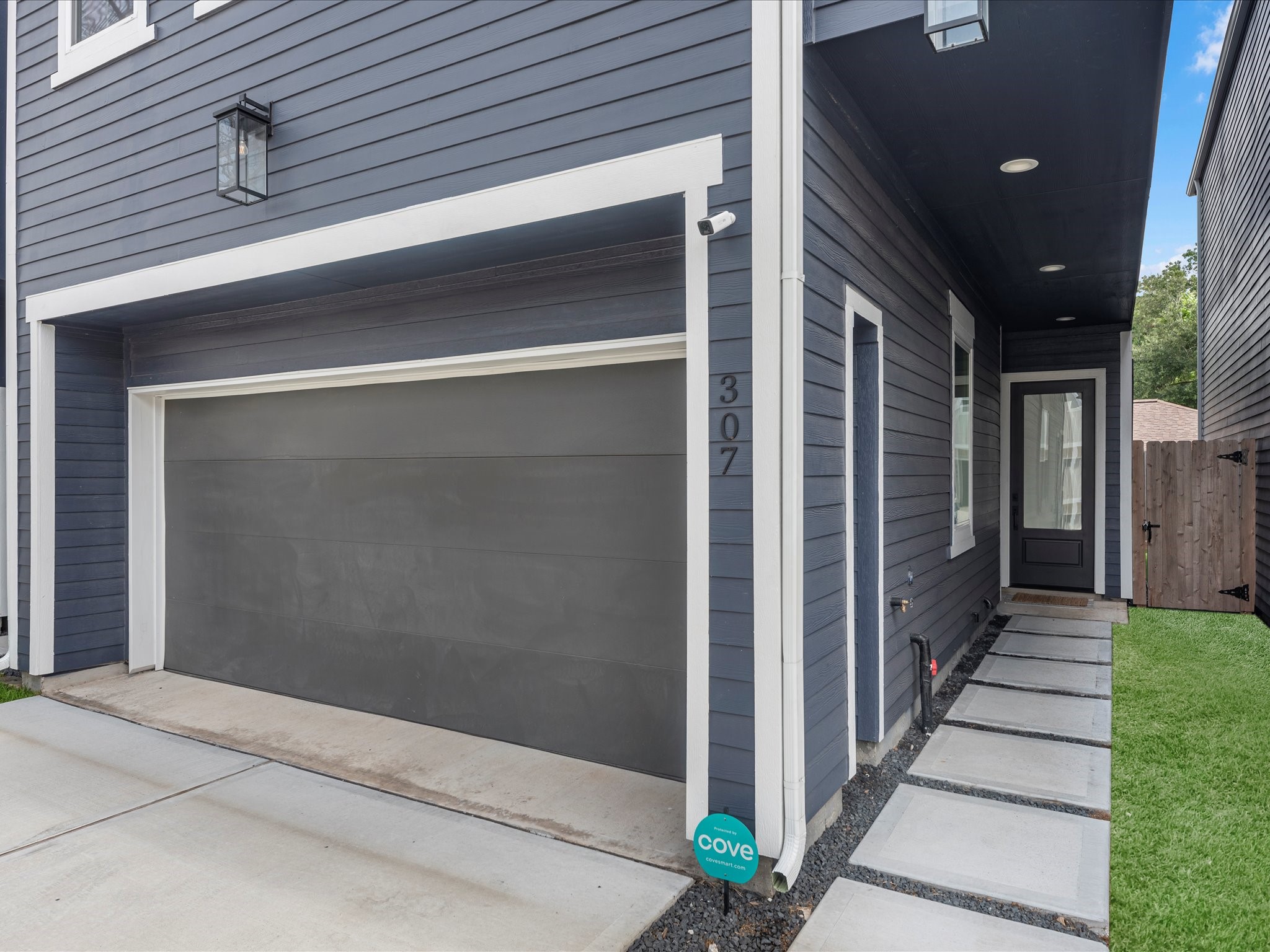 307 Charlock Street Property Photo 6
