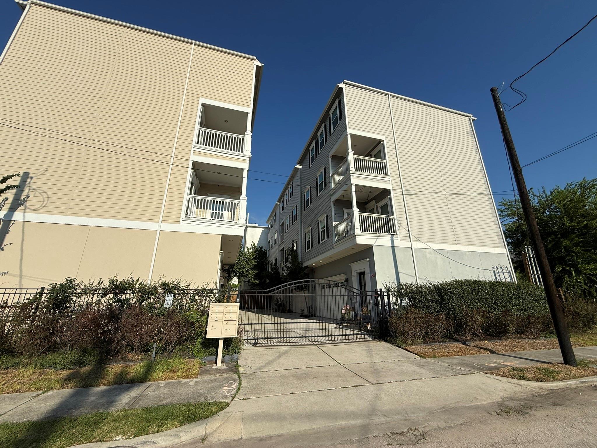 2524 Hutchins Street Property Photo 8