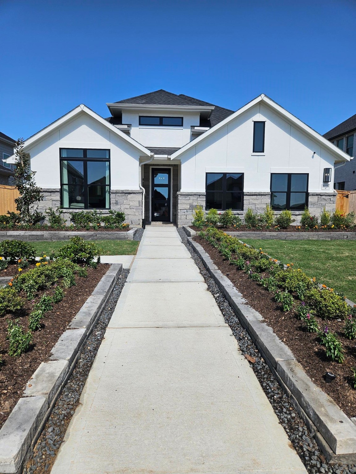 8618 Gleaming Village Way Property Photo