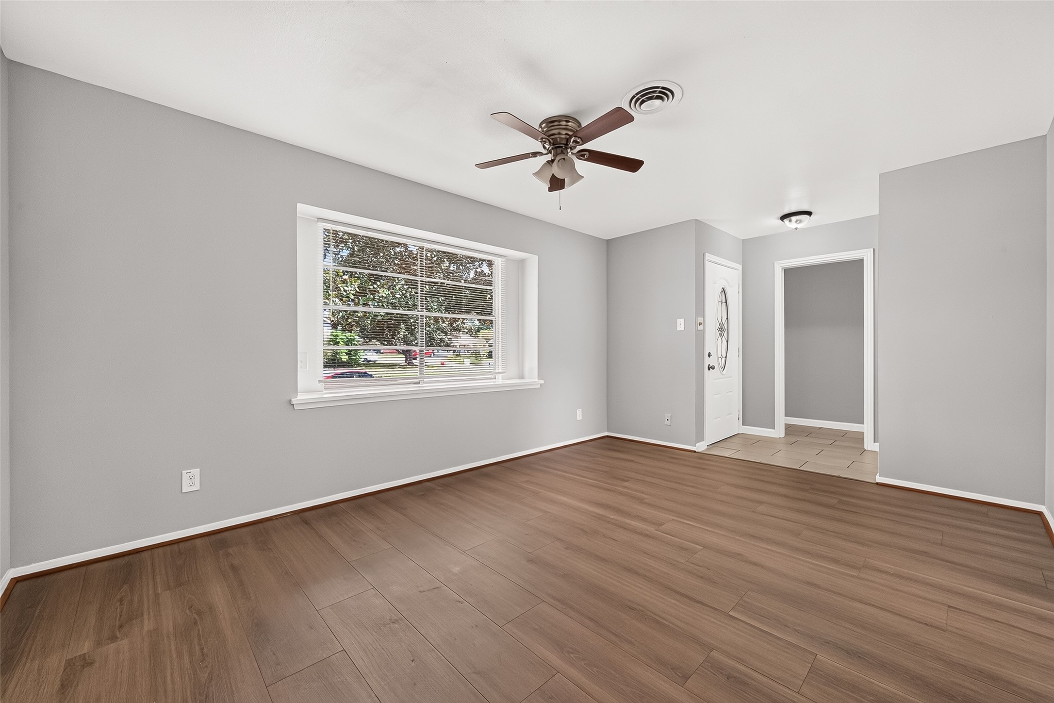 7214 Tours Street Property Photo 4