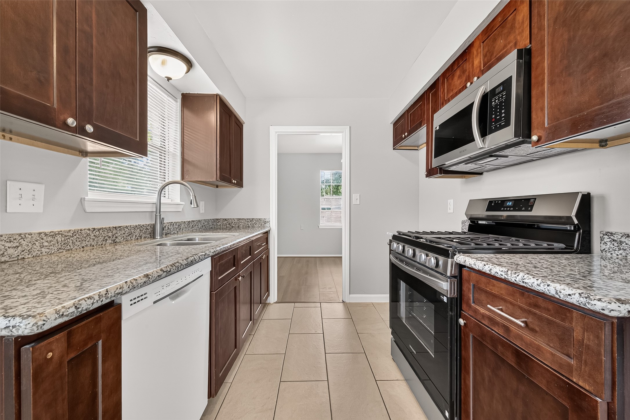 7214 Tours Street Property Photo 12