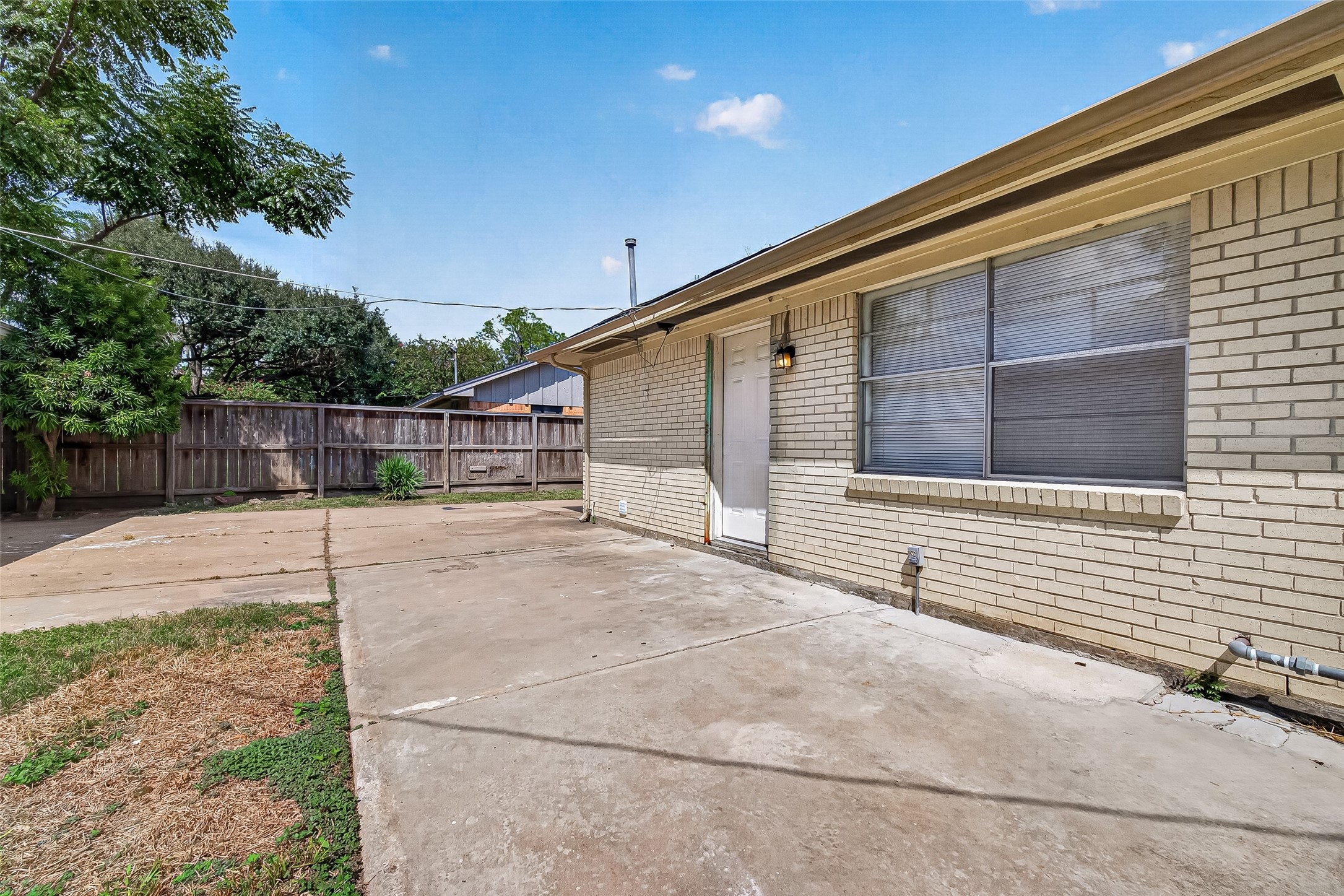 7214 Tours Street Property Photo 34