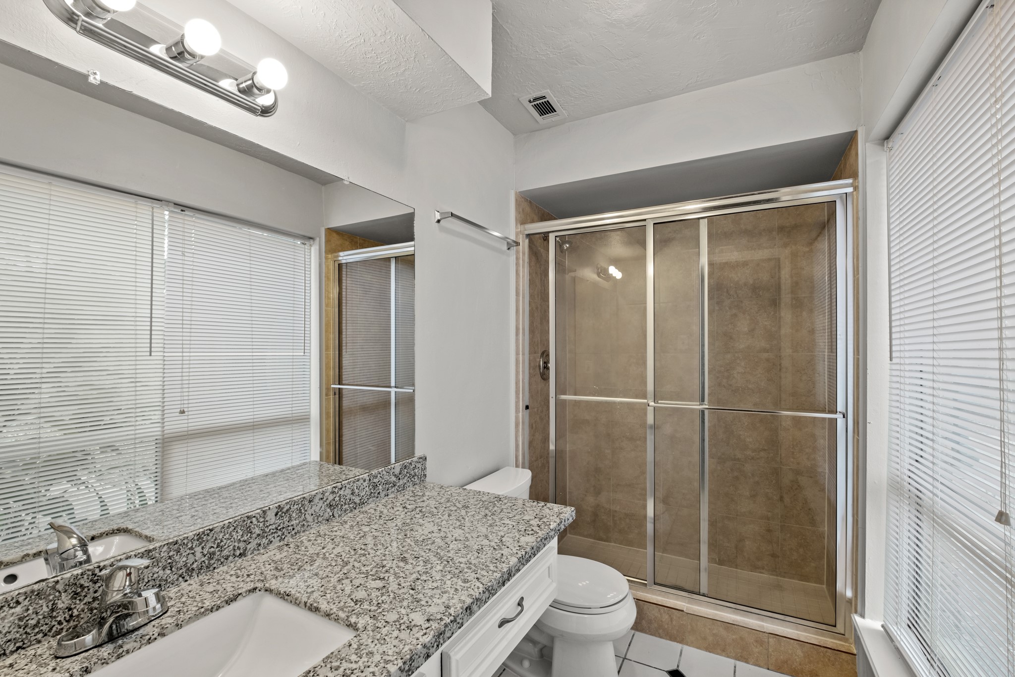 2922 Hunters Glen Drive Property Photo 10