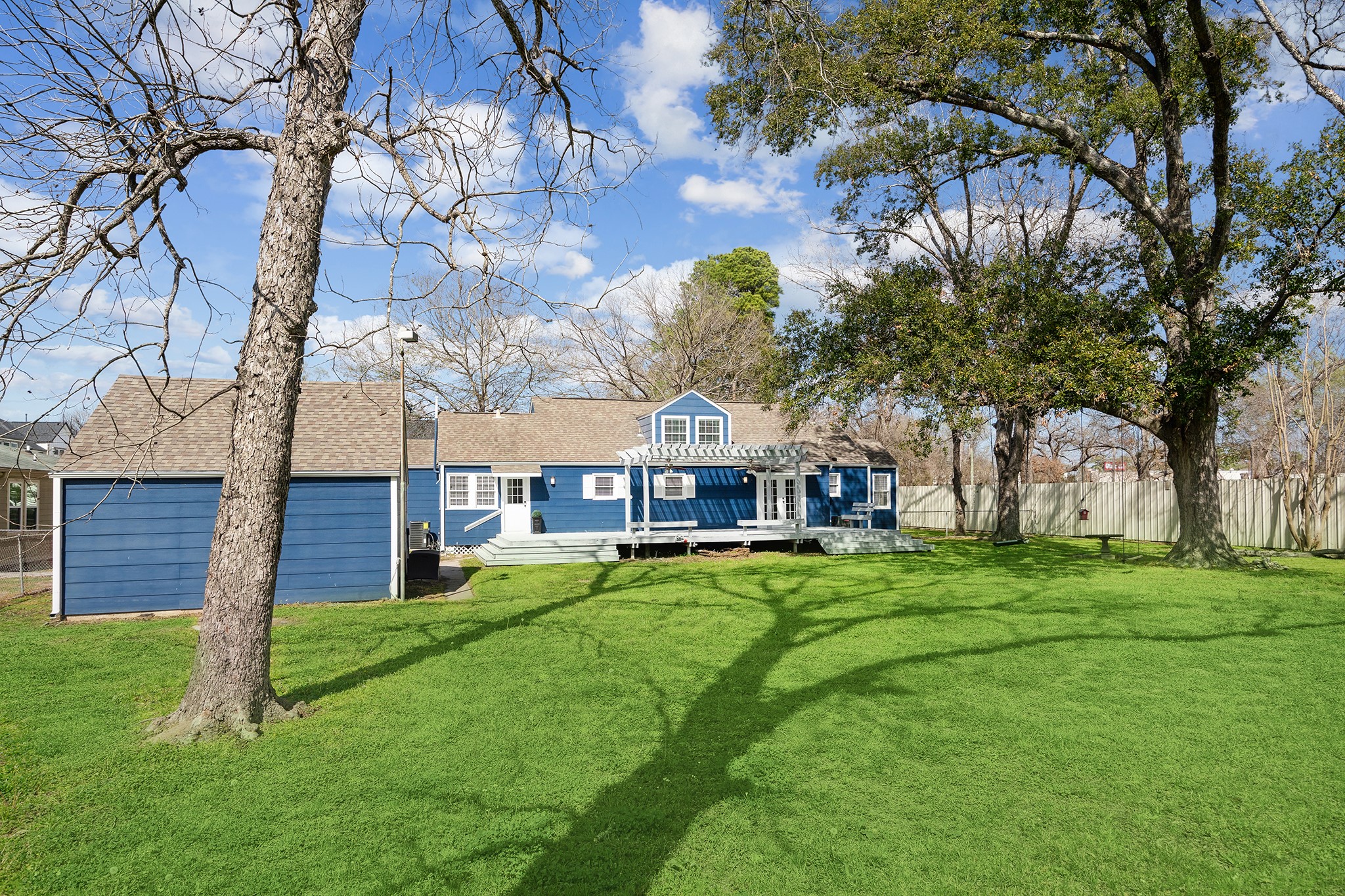 801 Woodcrest Drive Property Photo 19