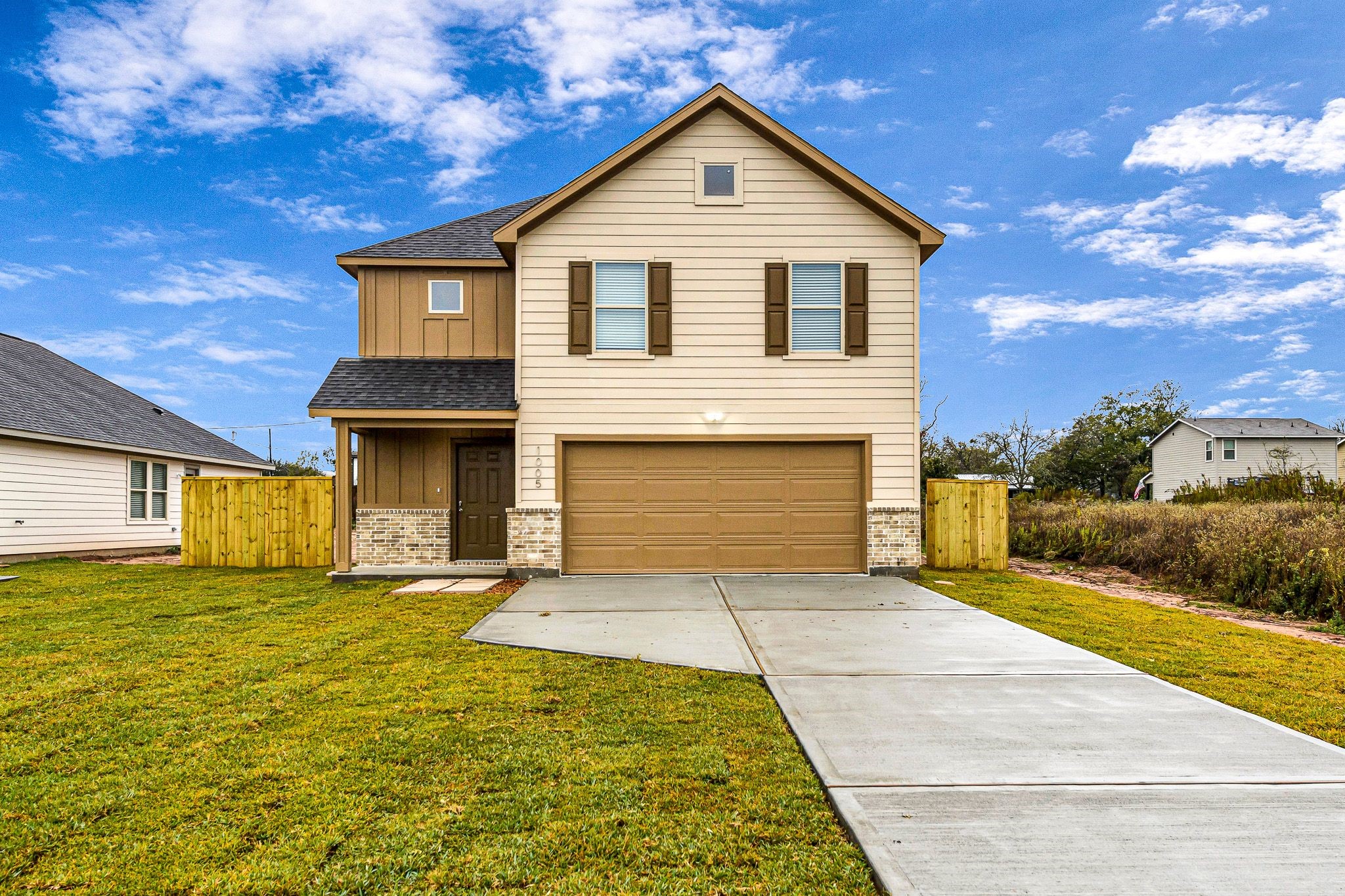 1005 20th Street Property Photo 1