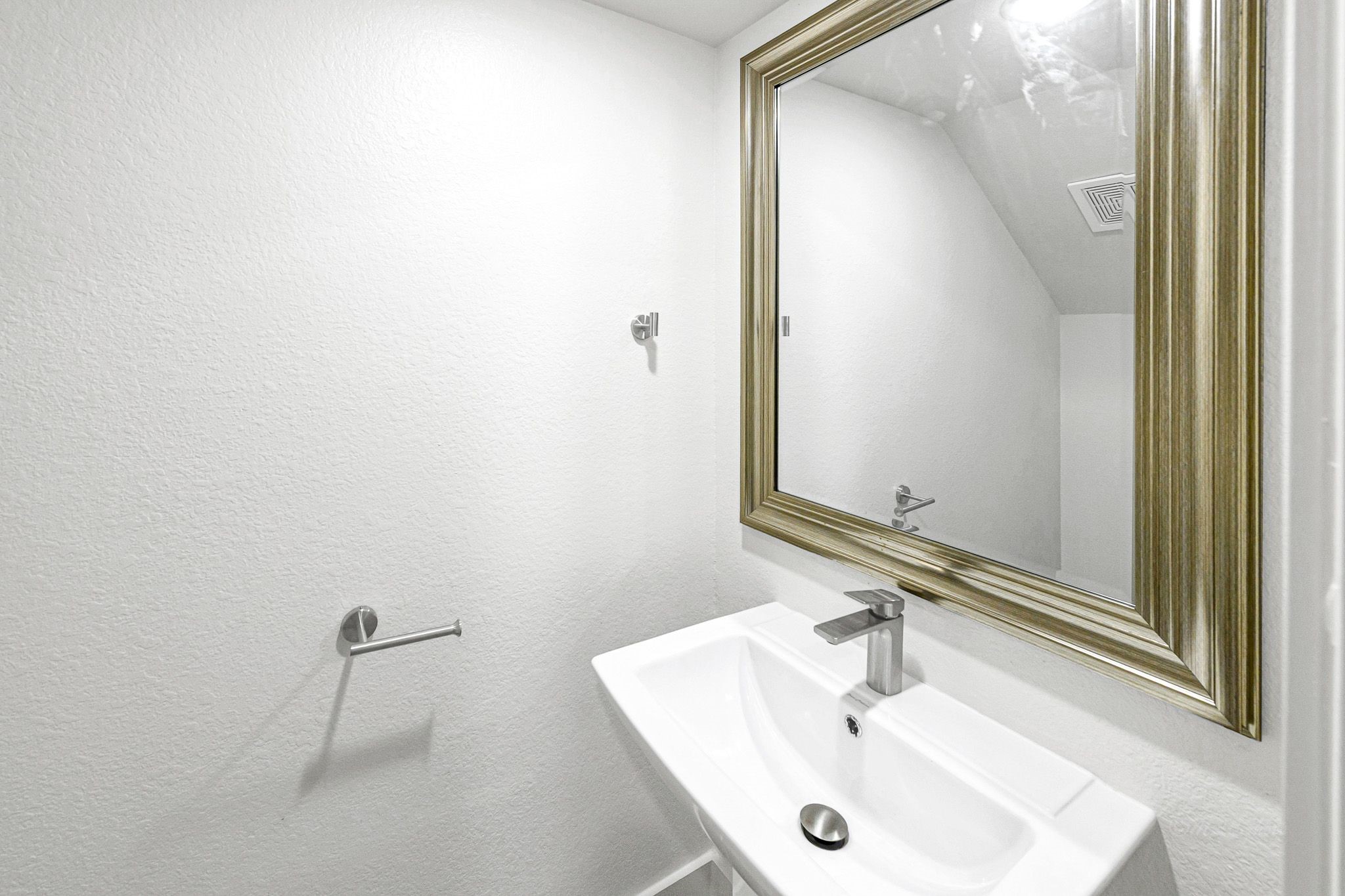 1005 20th Street Property Photo 10