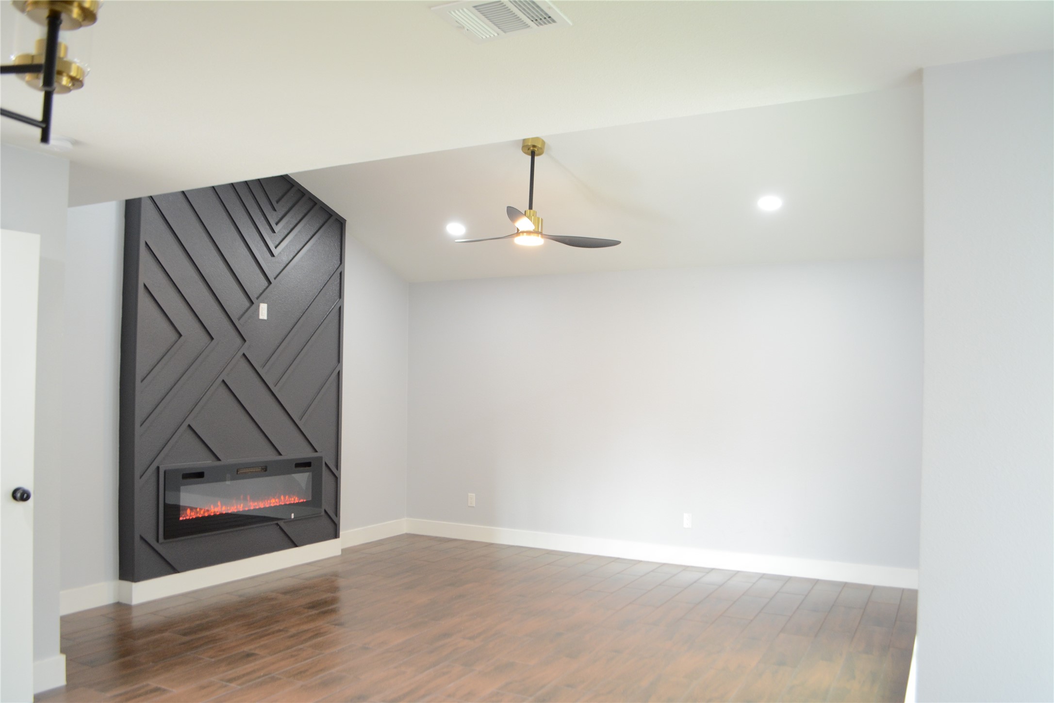 10260 Bridgeland Lane Property Photo 5