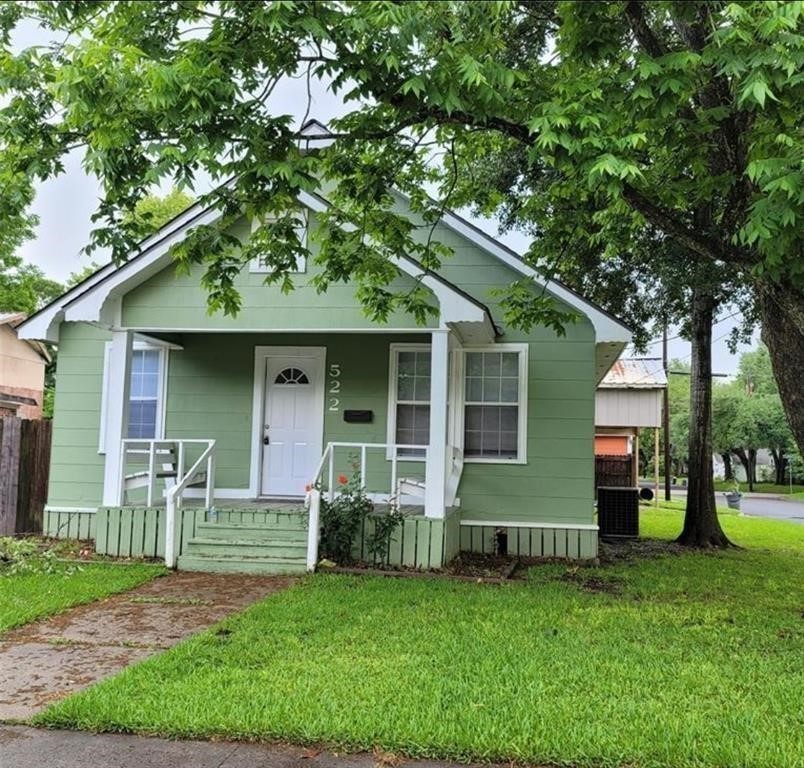 522 Aron Street Property Photo 1