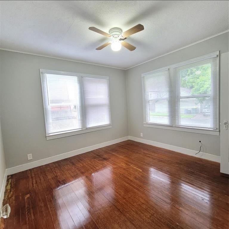 522 Aron Street Property Photo 6
