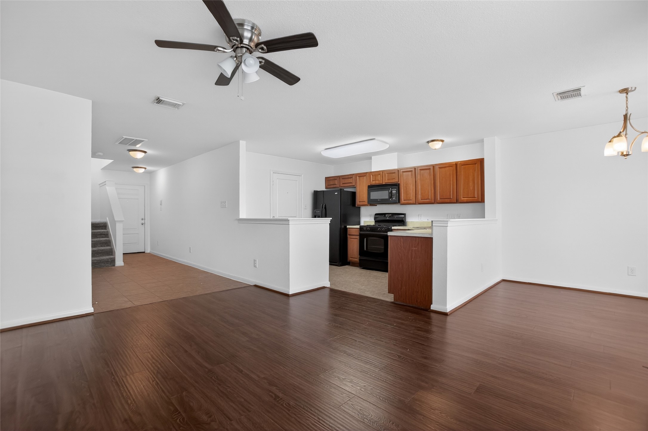 1618 Grable Cove Lane Property Photo 9