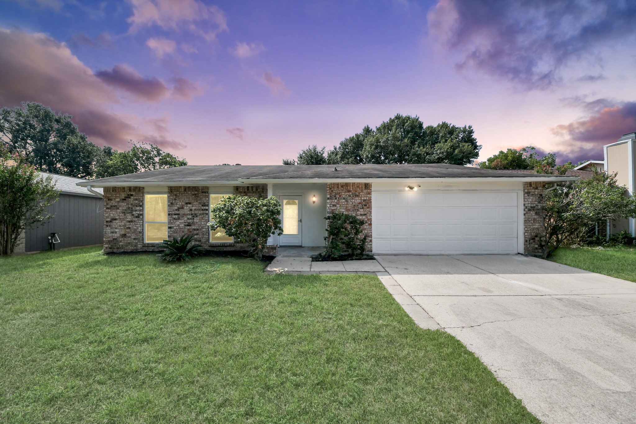 16835 Kilwinning Drive Property Photo 1
