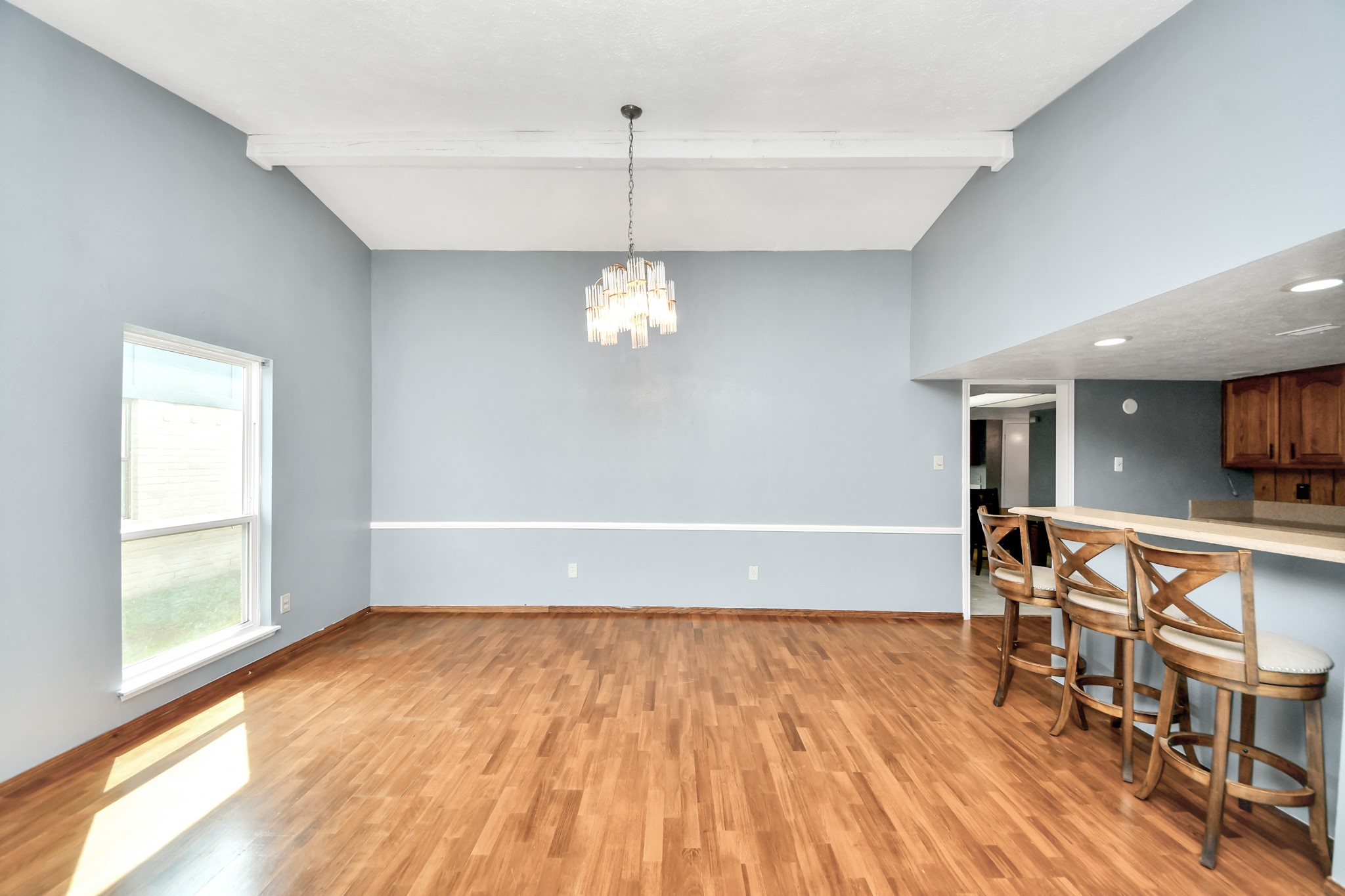 16835 Kilwinning Drive Property Photo 8