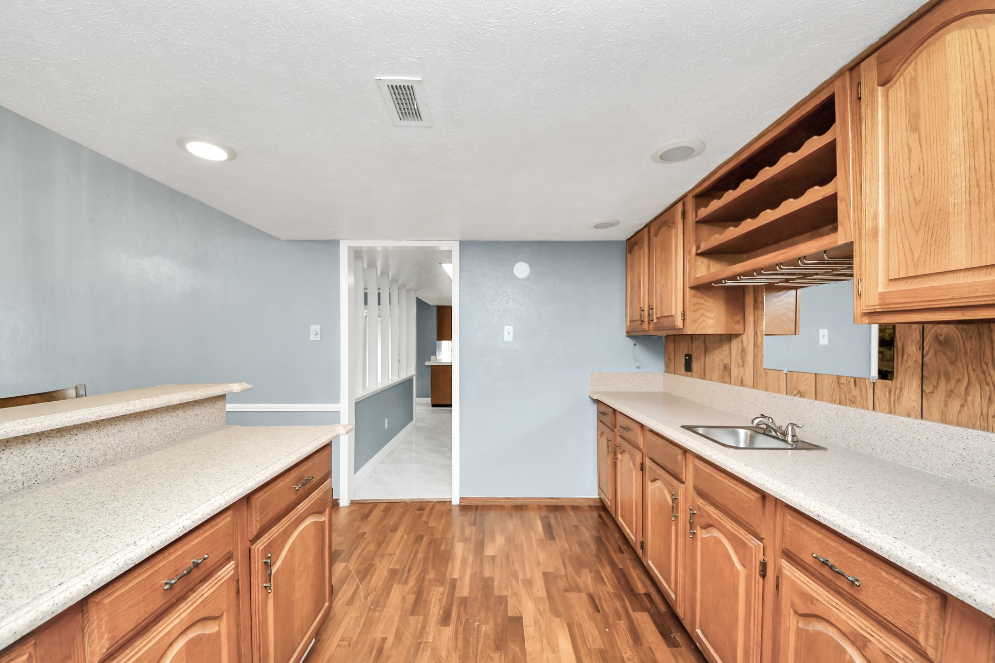 16835 Kilwinning Drive Property Photo 10