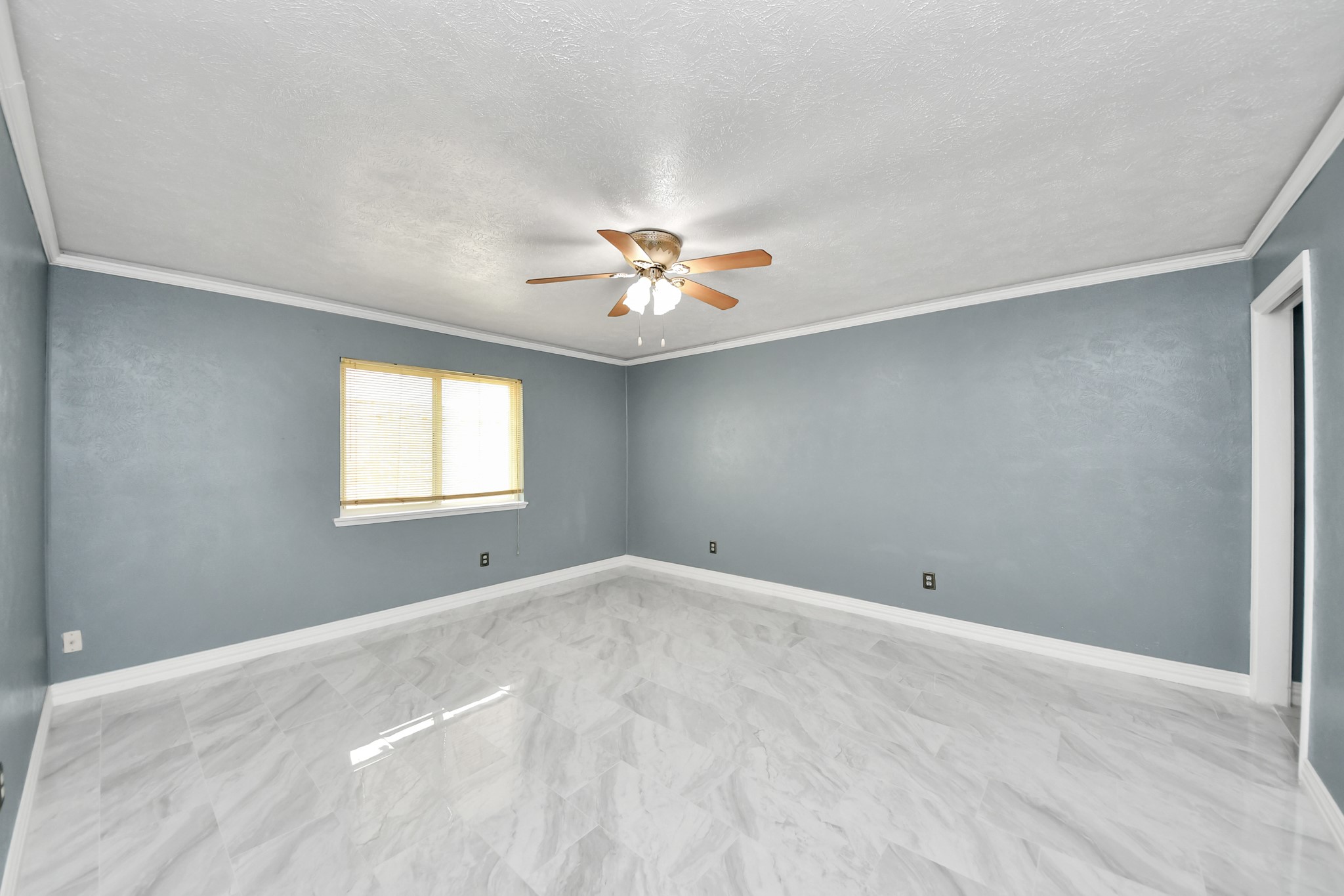 16835 Kilwinning Drive Property Photo 24