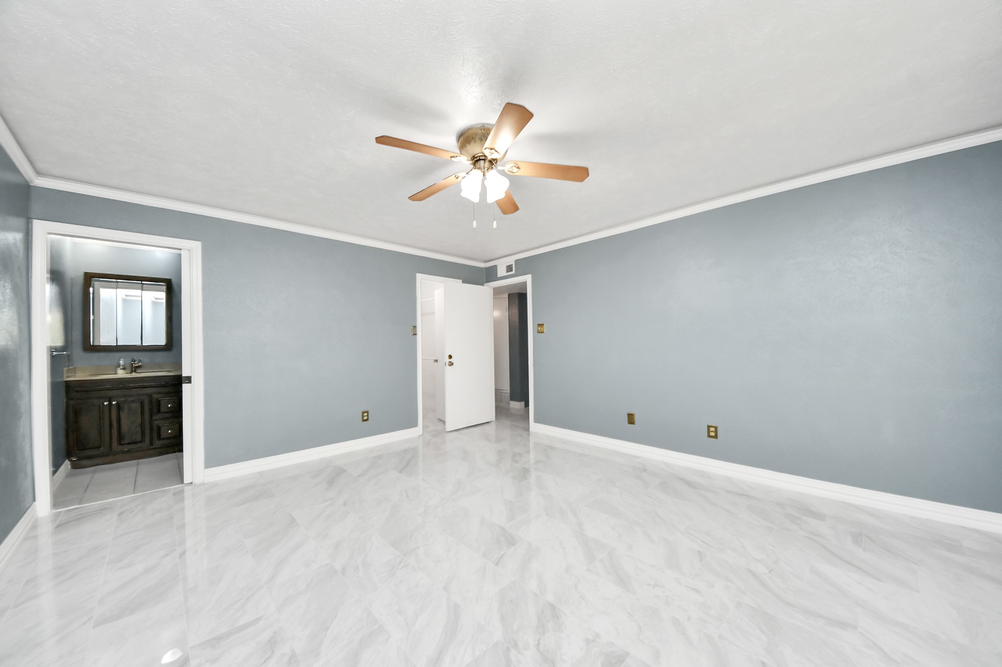 16835 Kilwinning Drive Property Photo 25