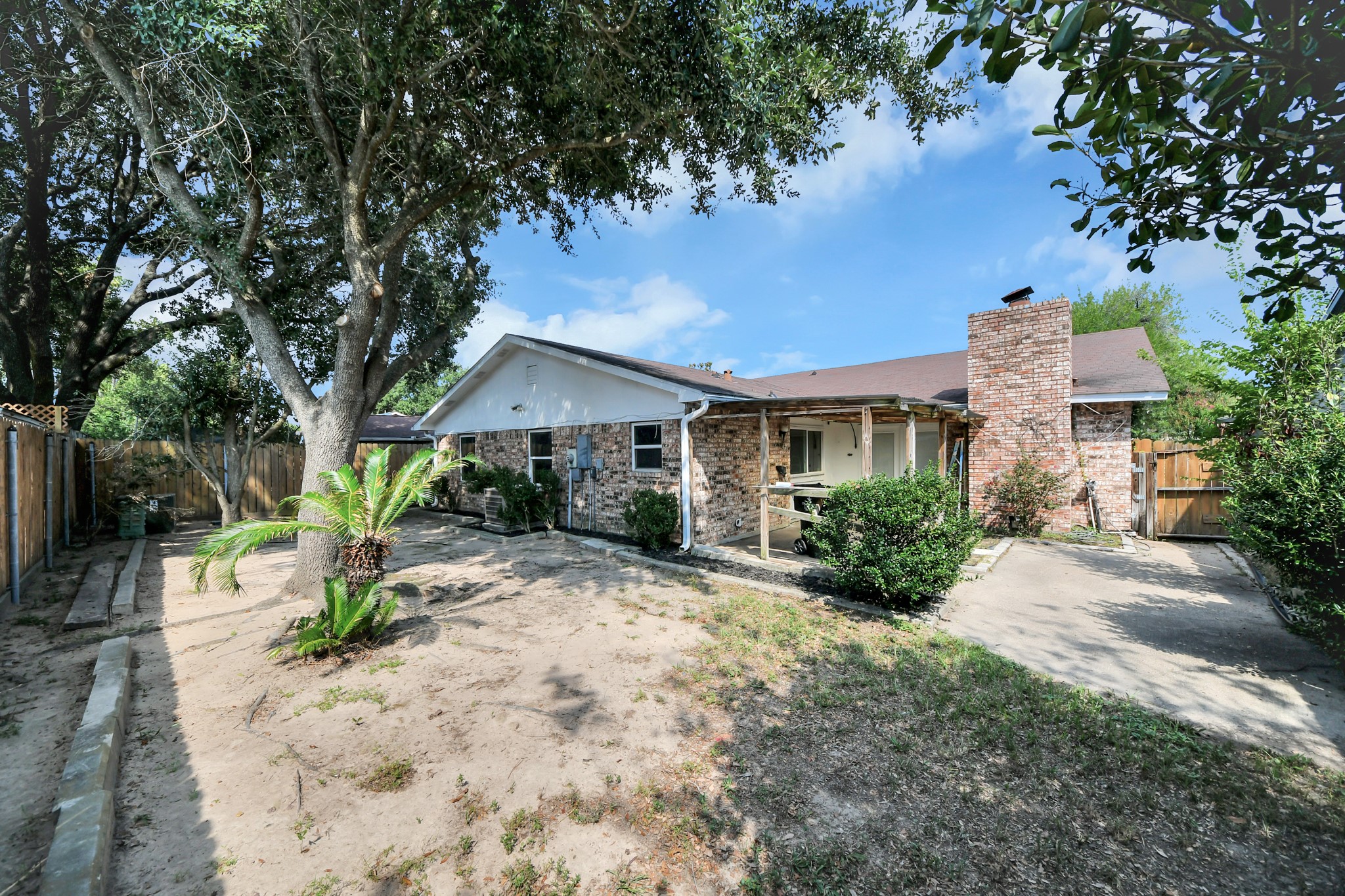 16835 Kilwinning Drive Property Photo 37
