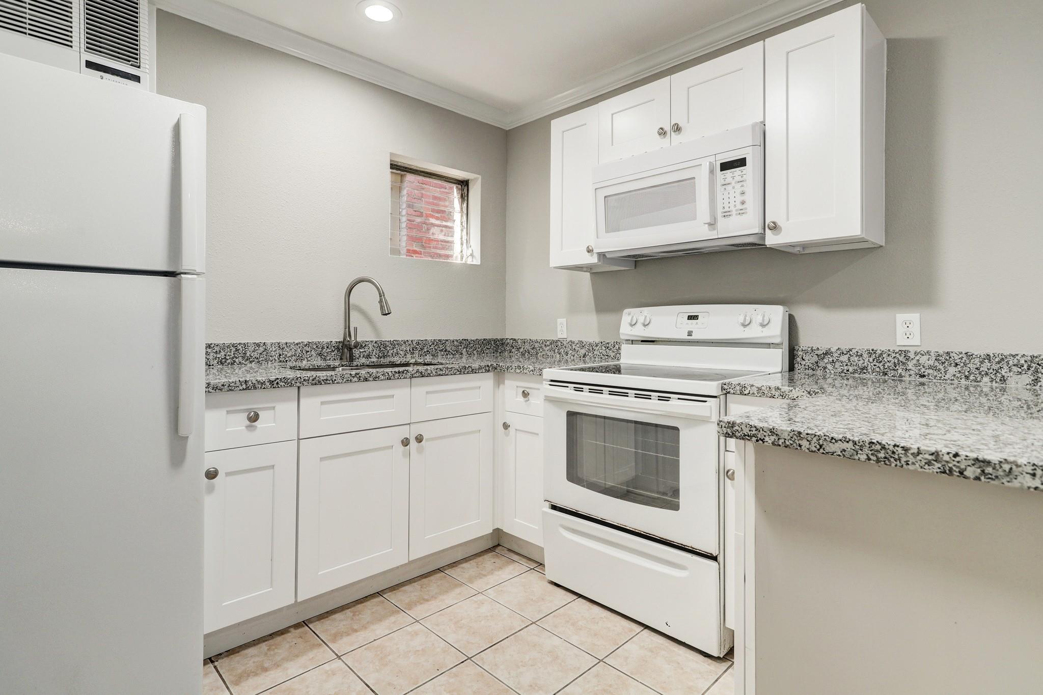 2013 Colquitt Street # 2, Houston TX 77098 Property Photo 1