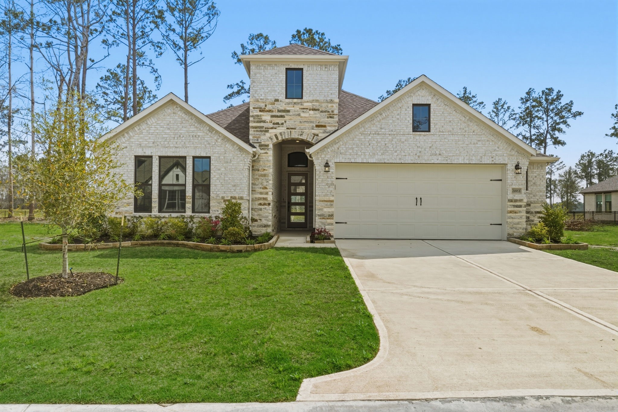 21853 Victory Green Way Property Photo 1