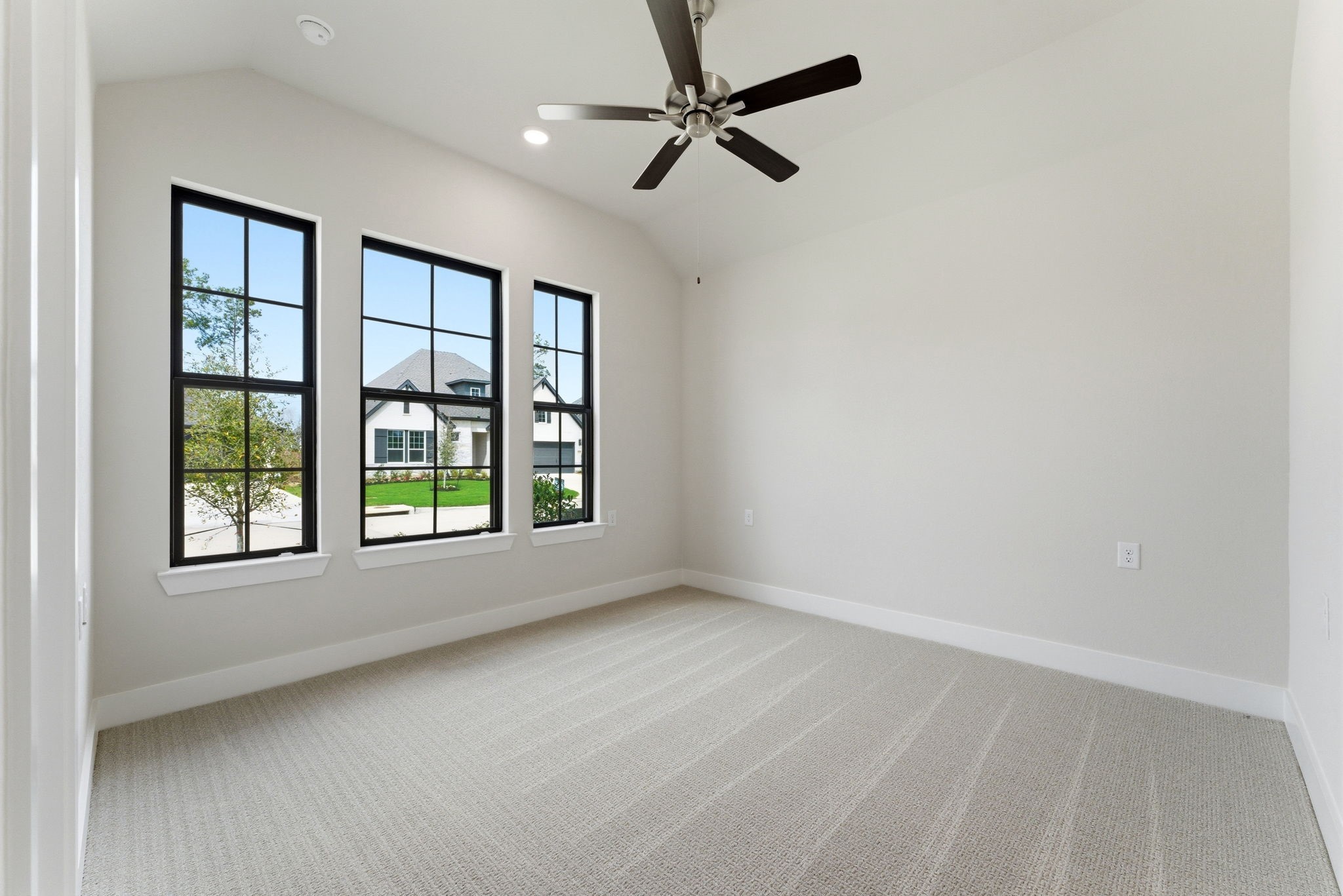 21853 Victory Green Way Property Photo 17
