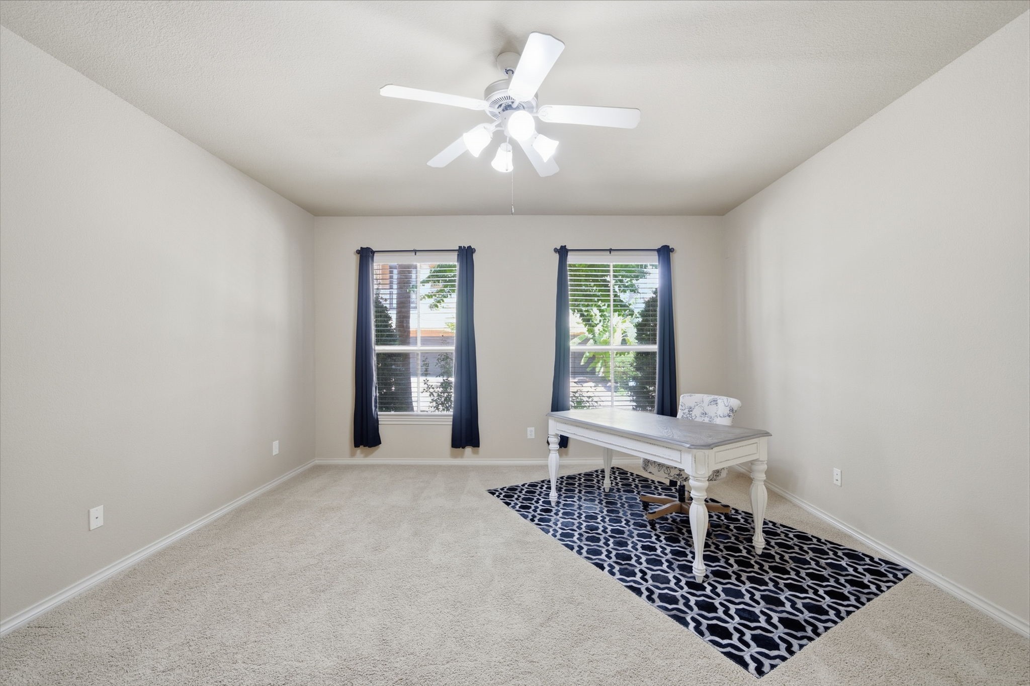15 Laurelwood Drive Property Photo 28