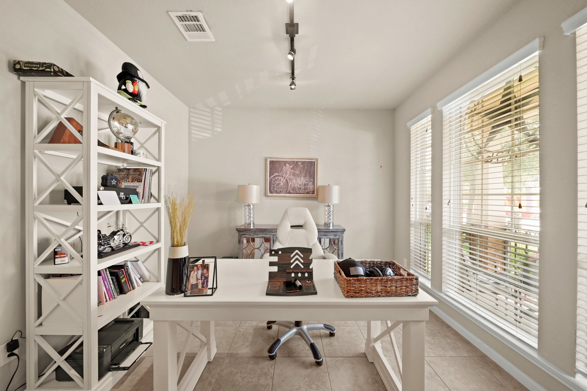 9957 Spring Rock Lane Property Photo 1