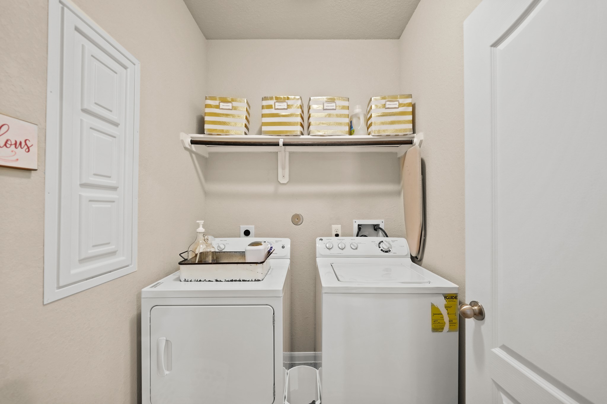 9957 Spring Rock Lane Property Photo 8