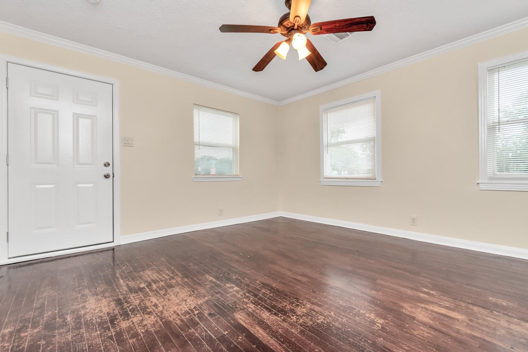 4701 Burket Property Photo 4