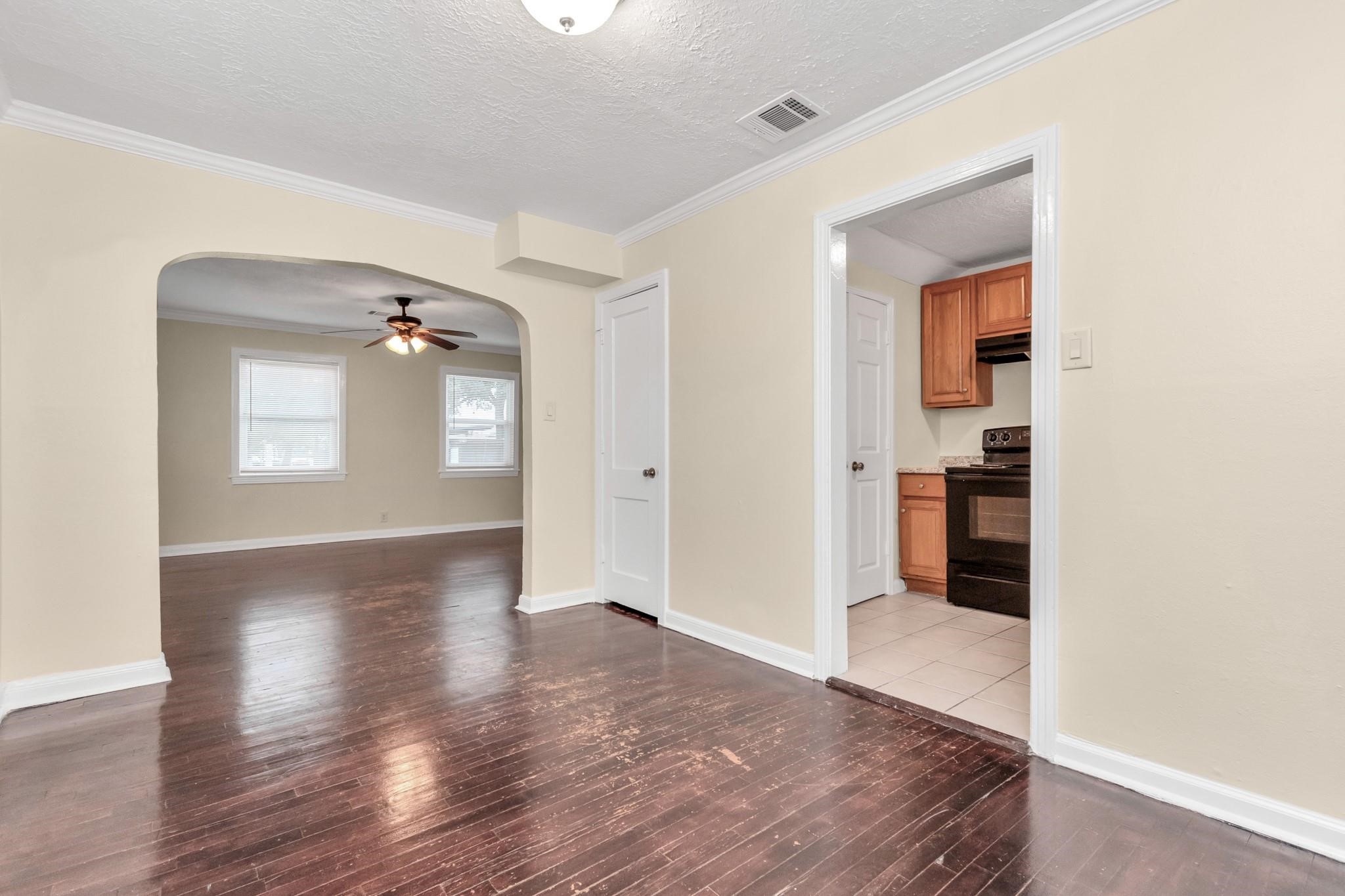 4701 Burket Property Photo 6