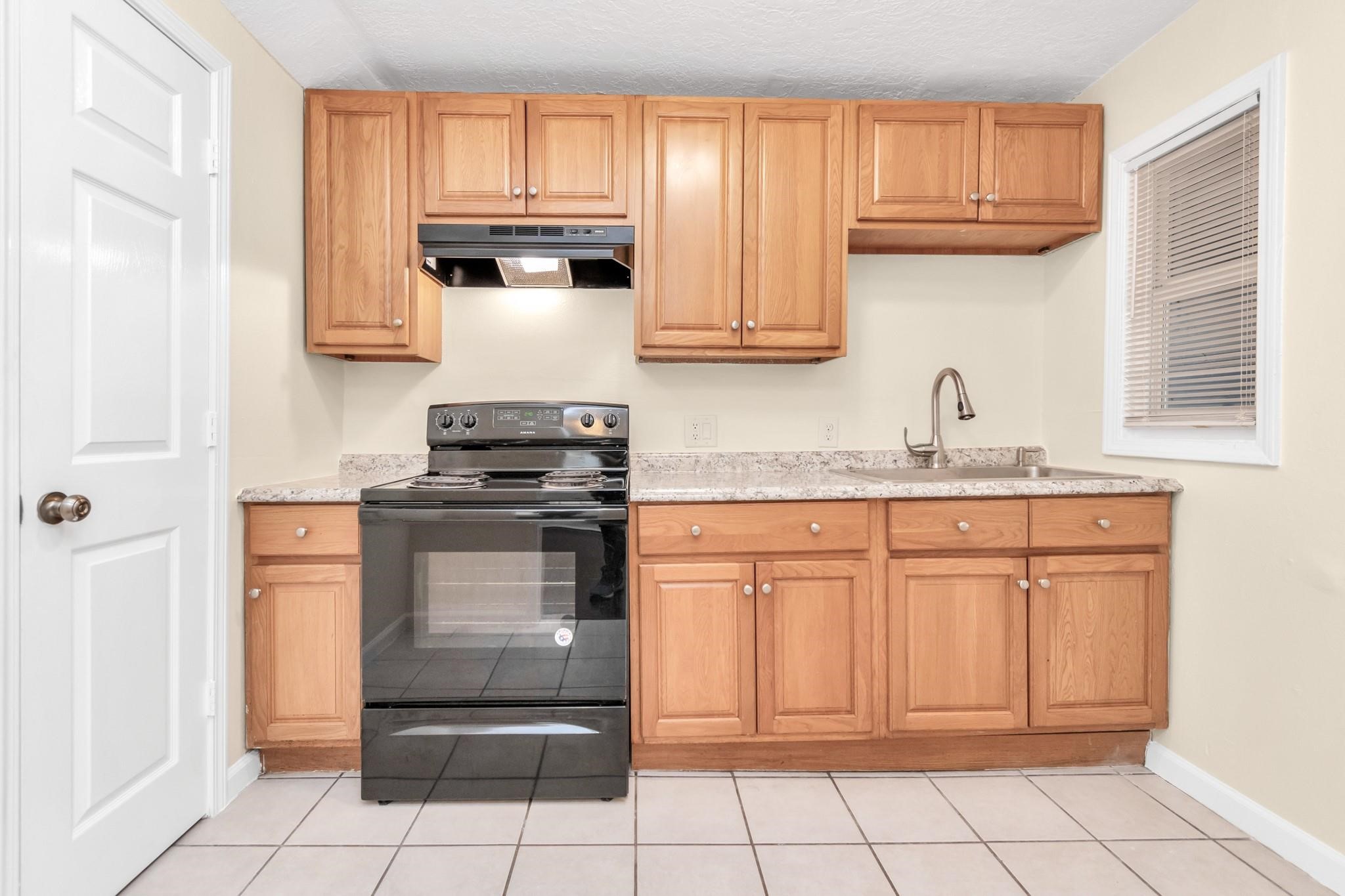 4701 Burket Property Photo 8