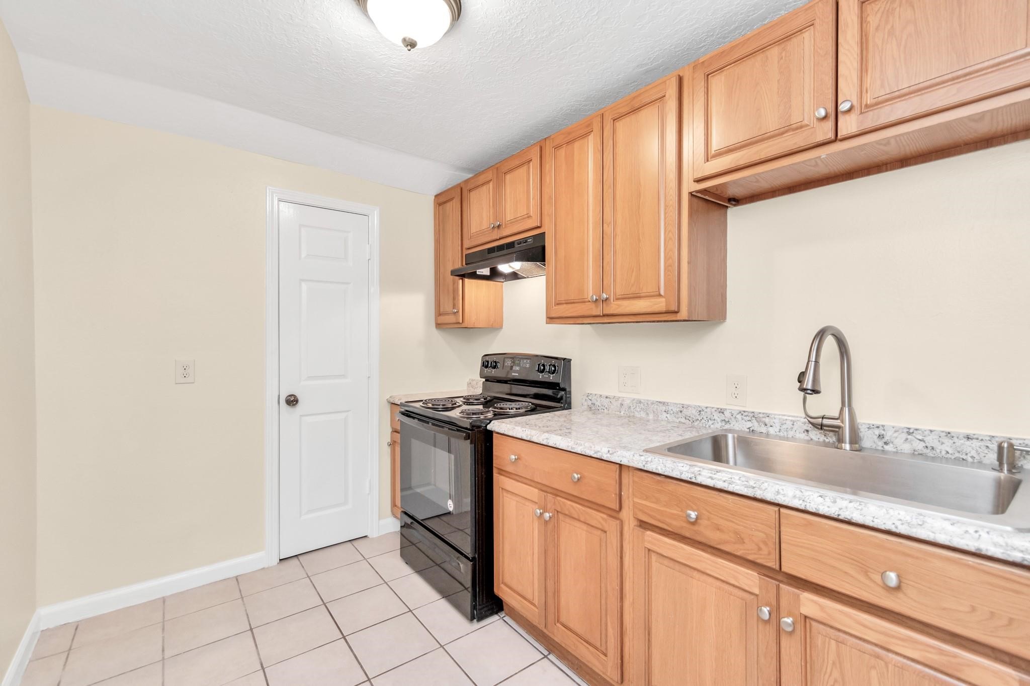 4701 Burket Property Photo 9