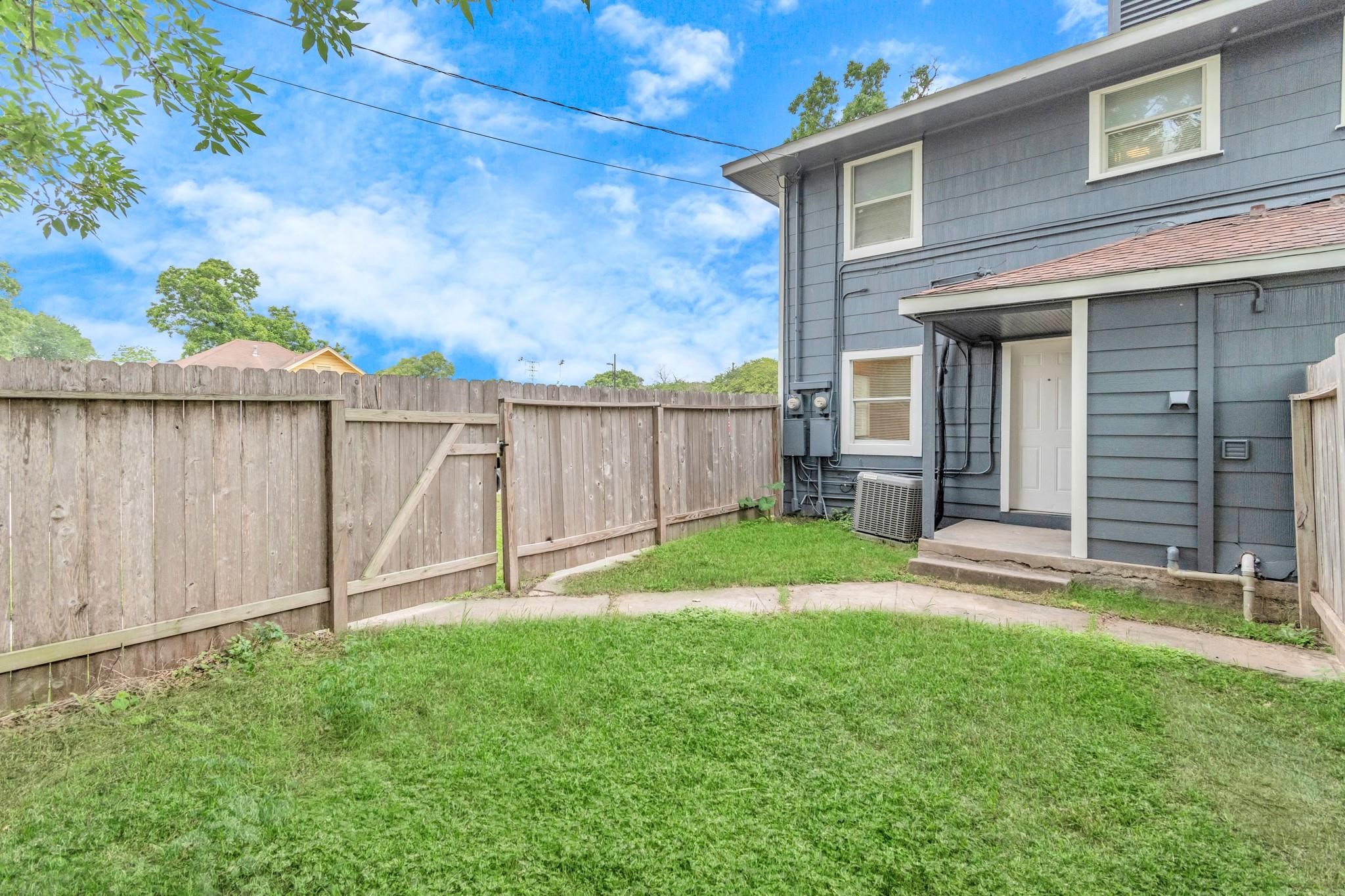 4701 Burket Property Photo 14