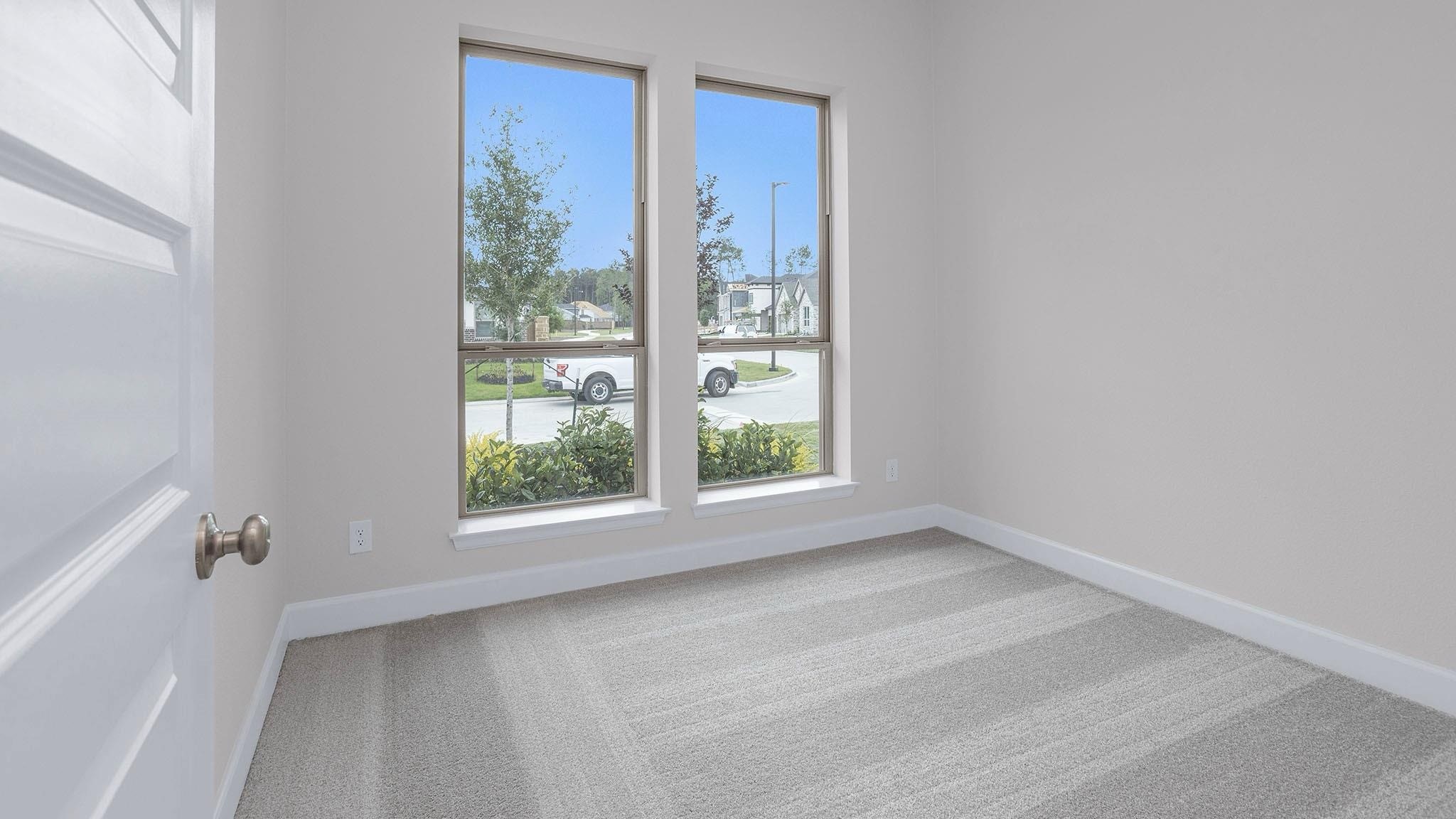 11230 White Crownbeard Drive Property Photo 6