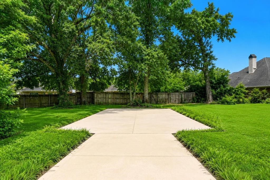 4409 Hillbrook Drive Property Photo 7
