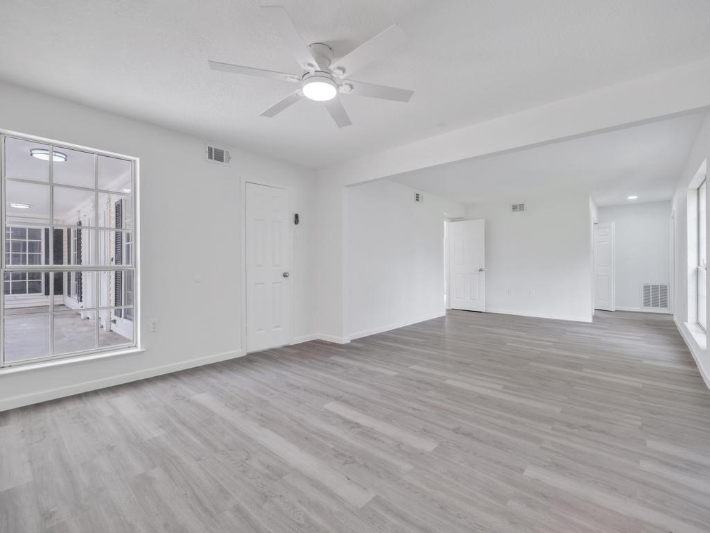 4409 Hillbrook Drive Property Photo 24