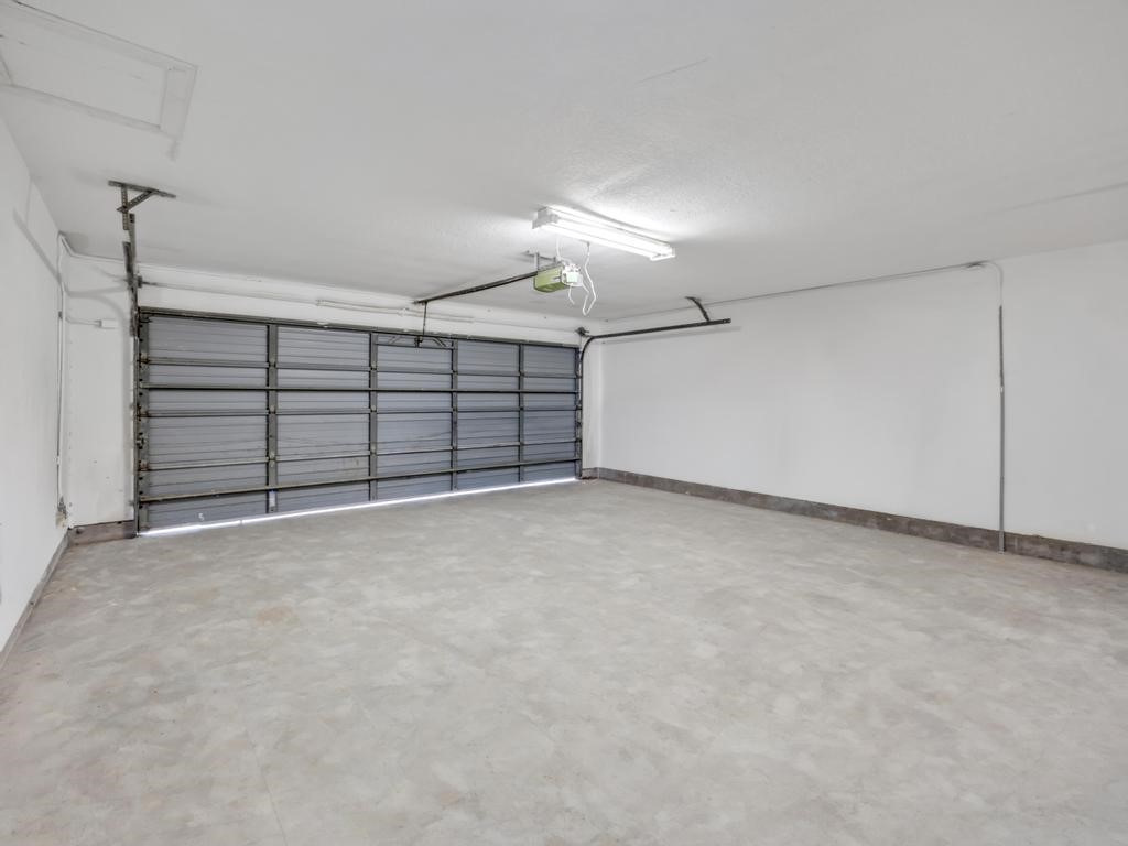 4409 Hillbrook Drive Property Photo 39