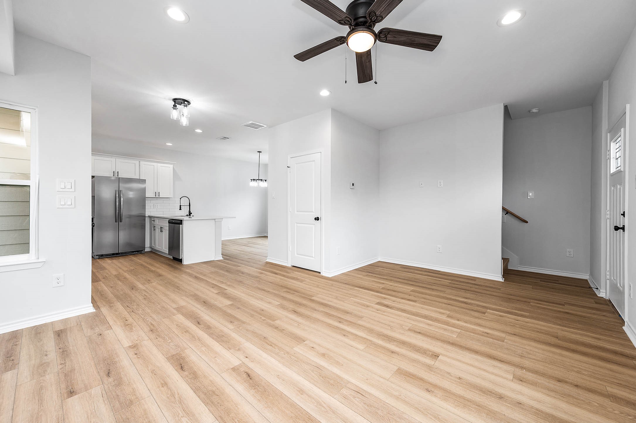 789 Fortune Street B Property Photo 16