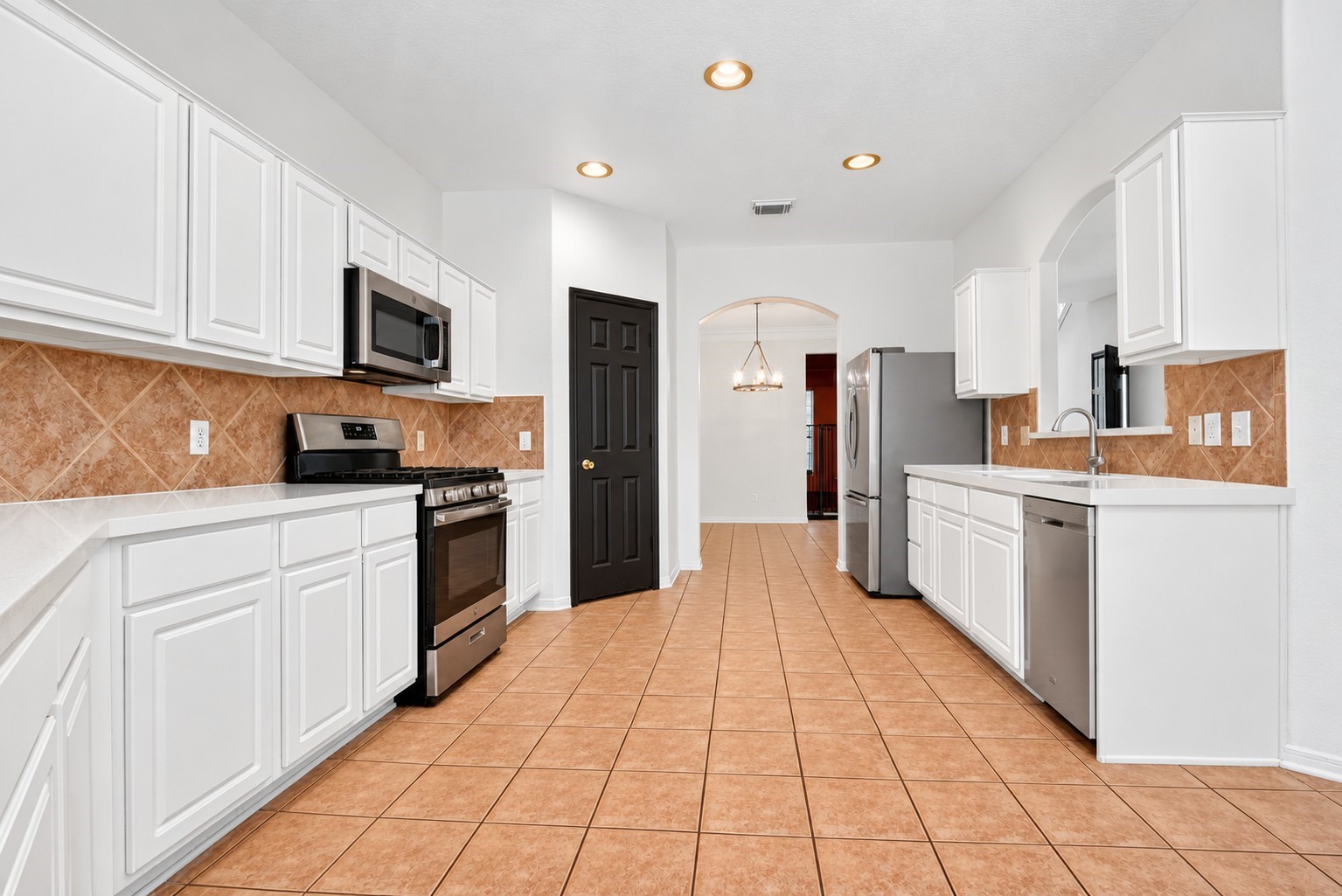 4903 Timber Path Drive Property Photo 3
