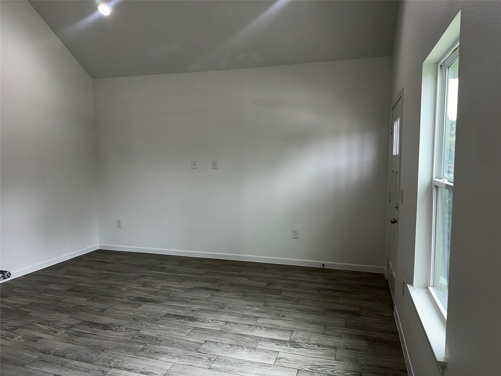 16686 E Lynbrook Property Photo 3