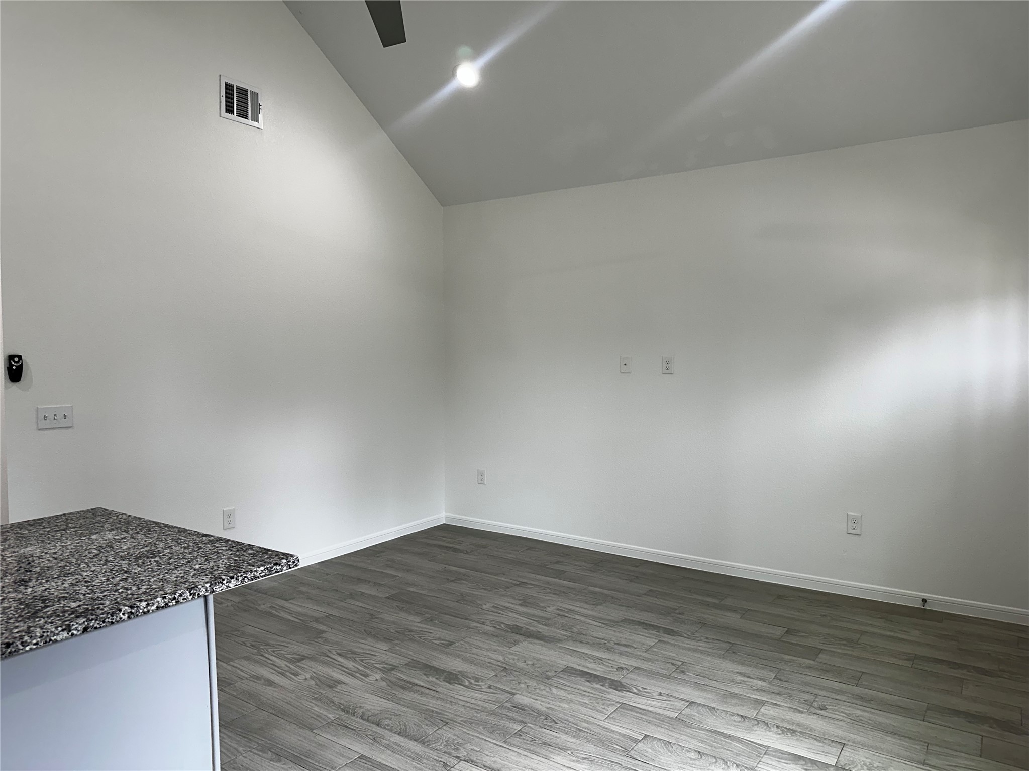 16686 E Lynbrook Property Photo 4