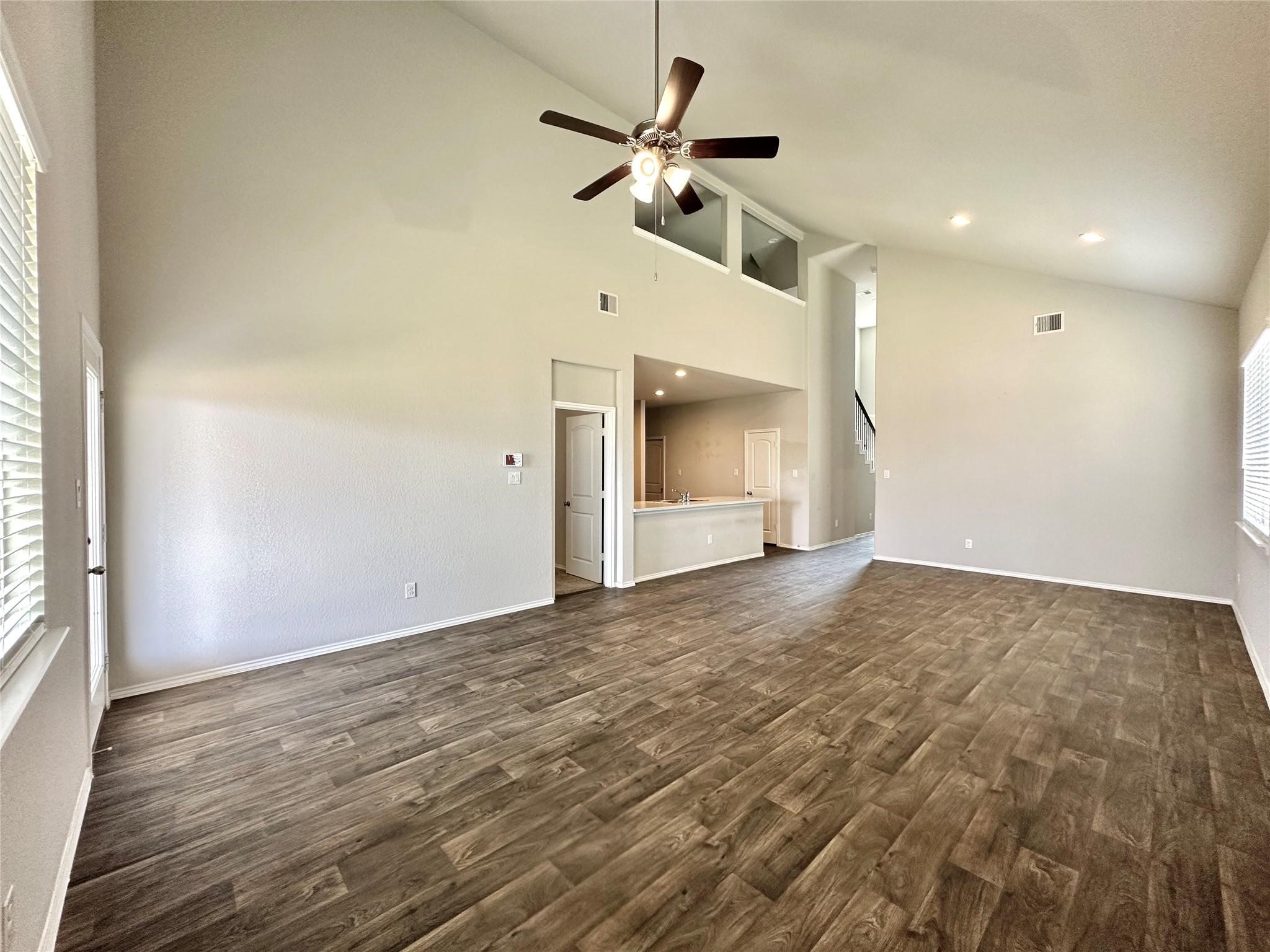 5410 Pembrokeshire Circle Property Photo 5