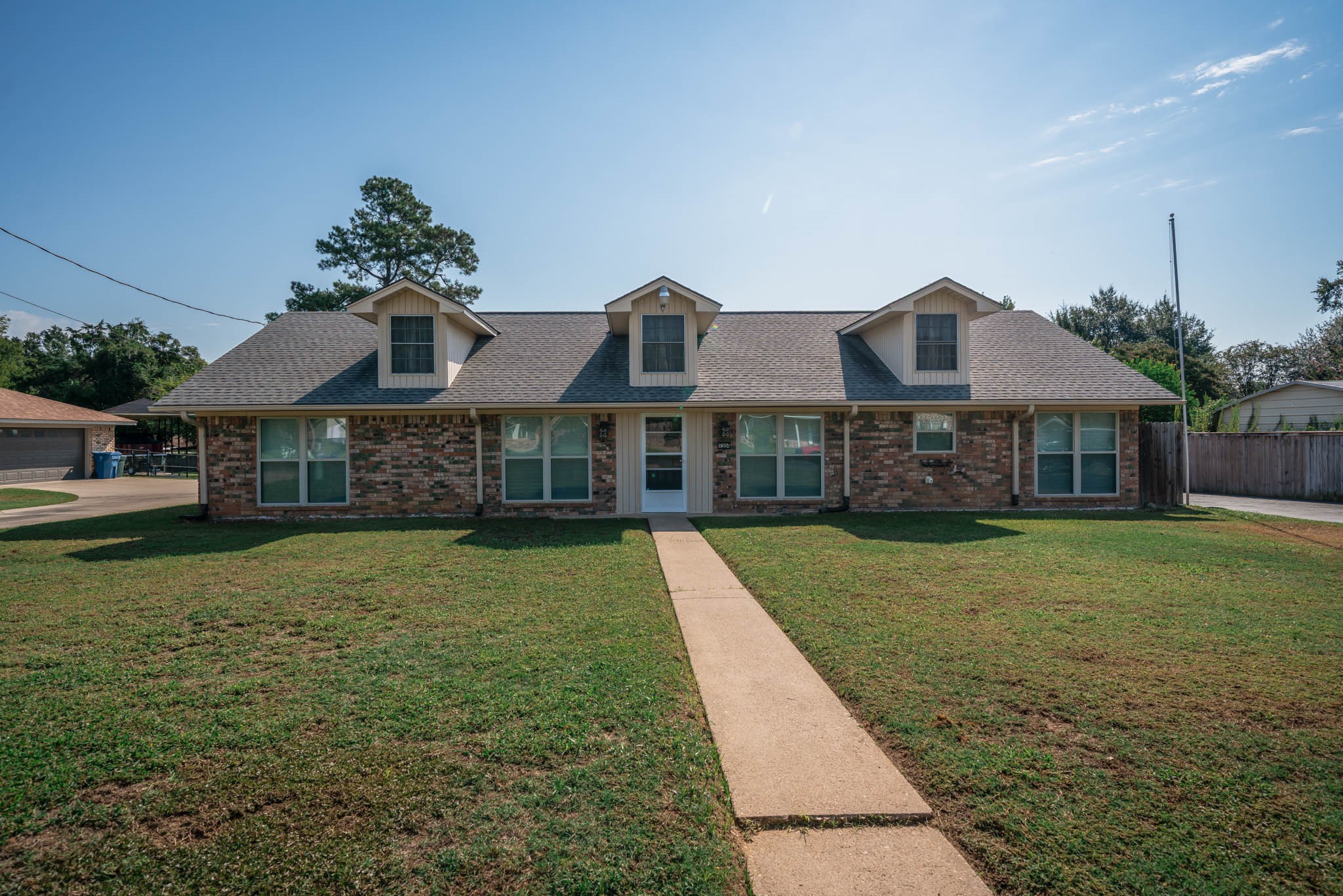 1304 Steve Street Property Photo 1
