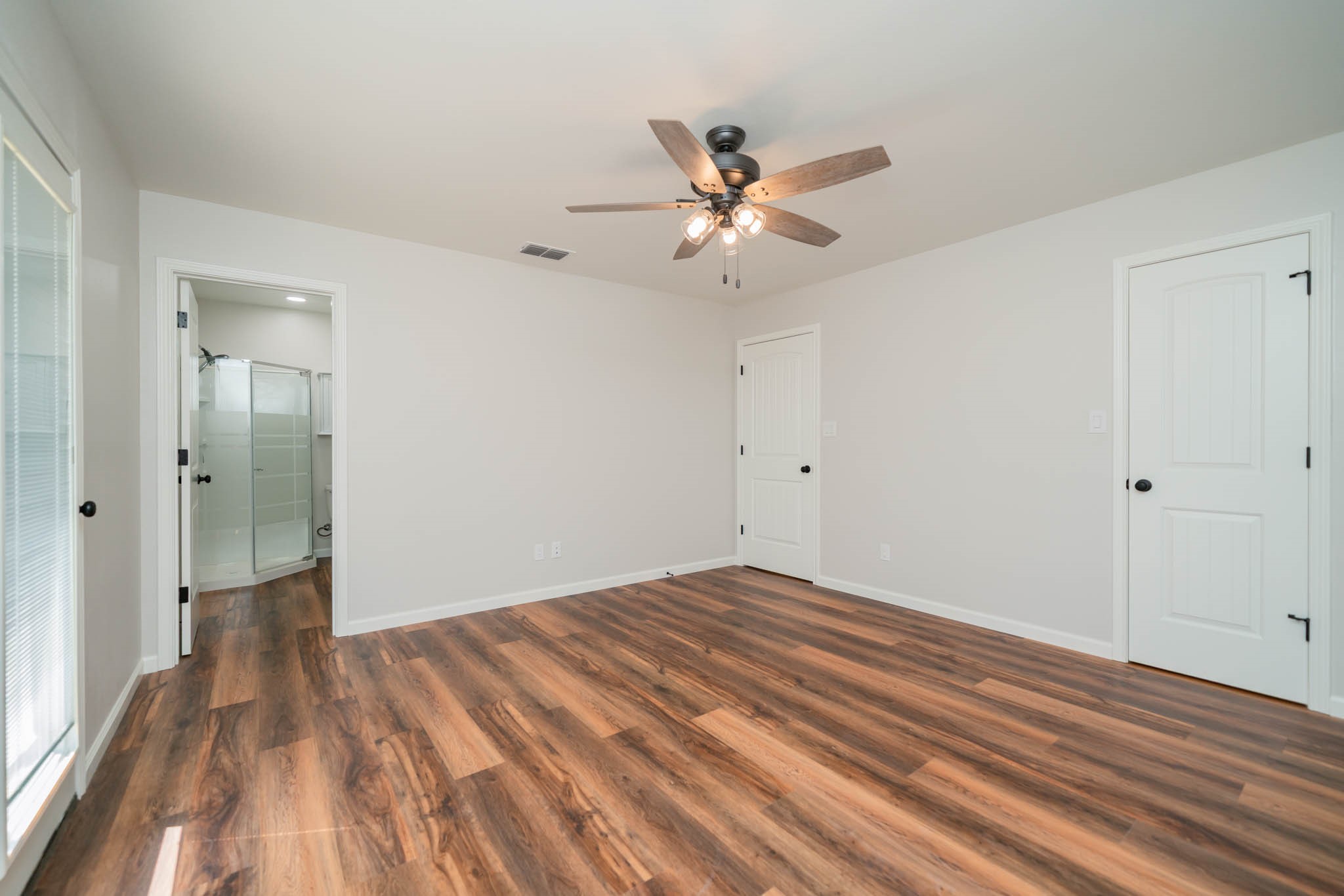 1304 Steve Street Property Photo 10