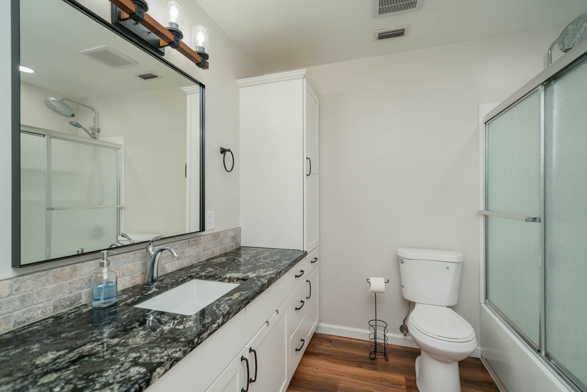 1304 Steve Street Property Photo 14
